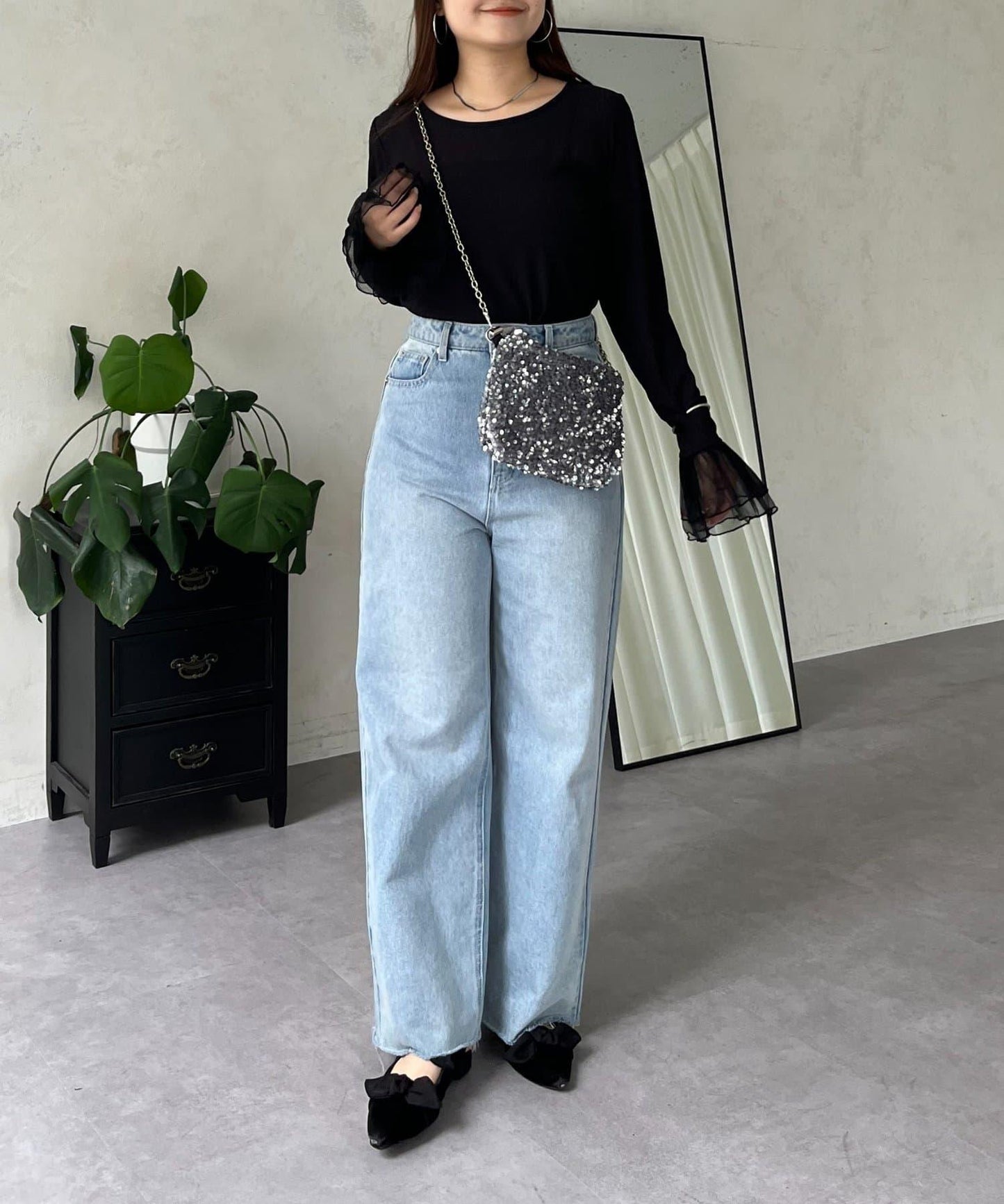 袖口荷葉邊蕾絲透視上衣