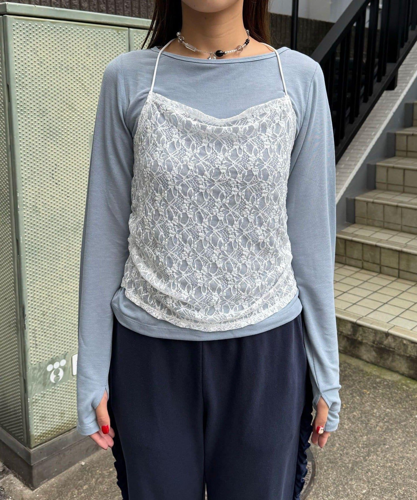 蕾絲吊帶對接上衣