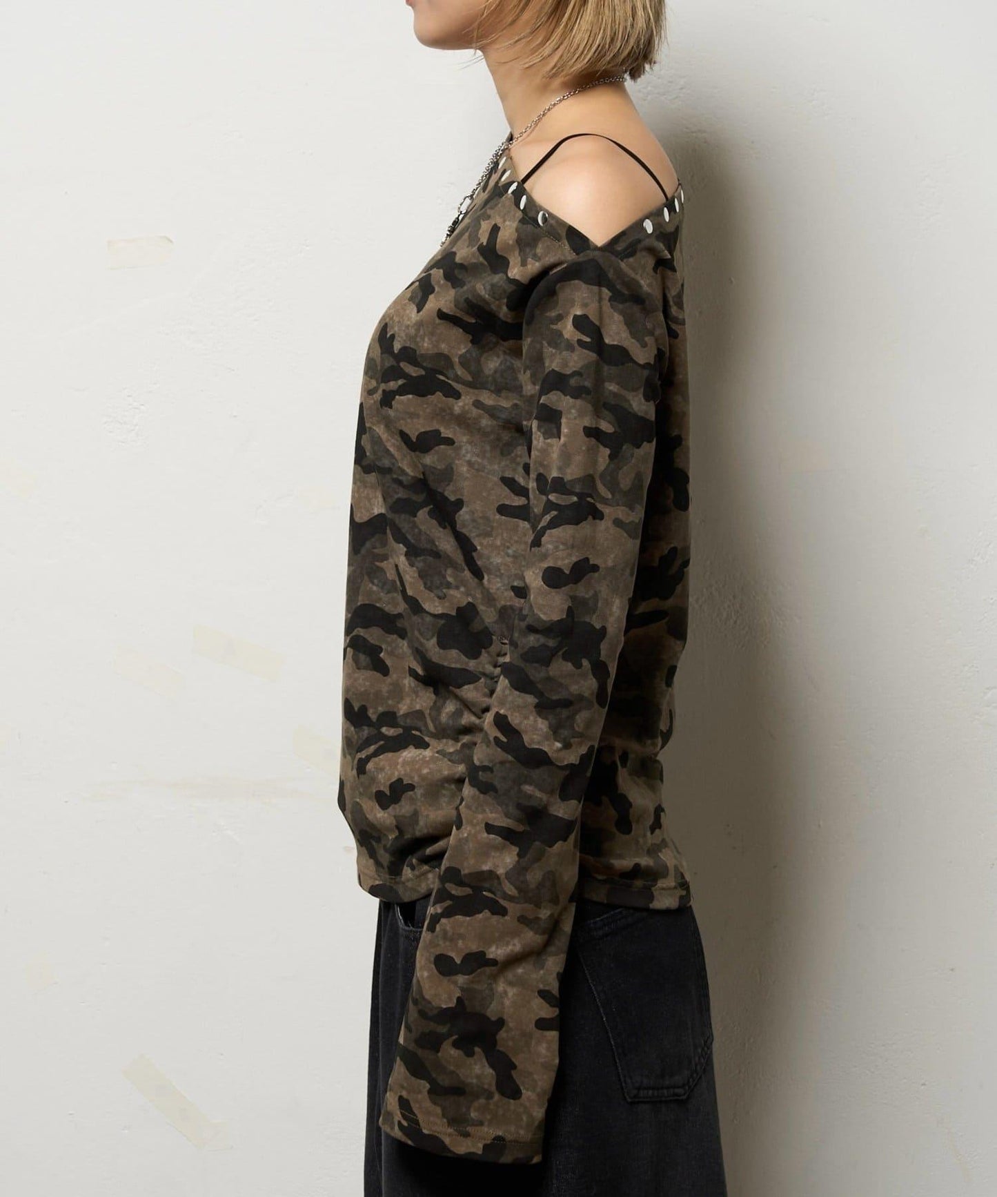 【AW】混搭鉚釘吊帶上衣