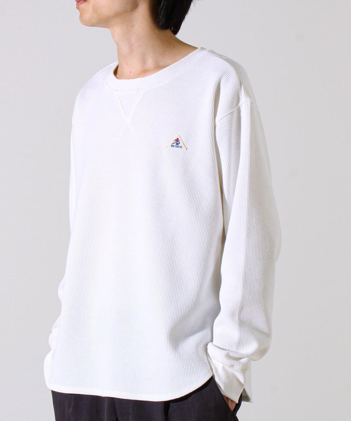 【適合層疊穿搭】【GEVACO】格紋材質長袖T恤