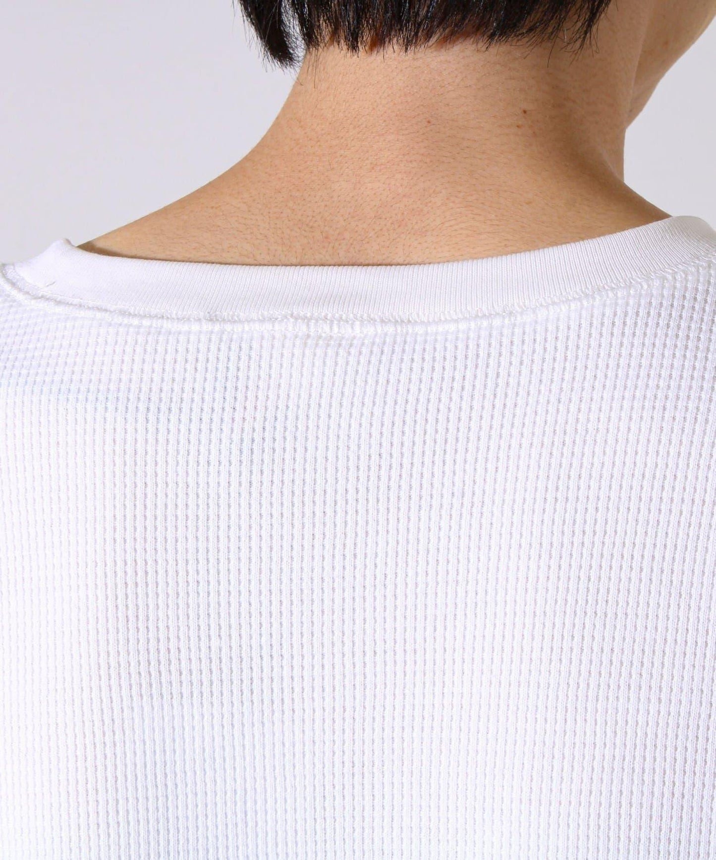 【適合層疊穿搭】【GEVACO】格紋材質長袖T恤