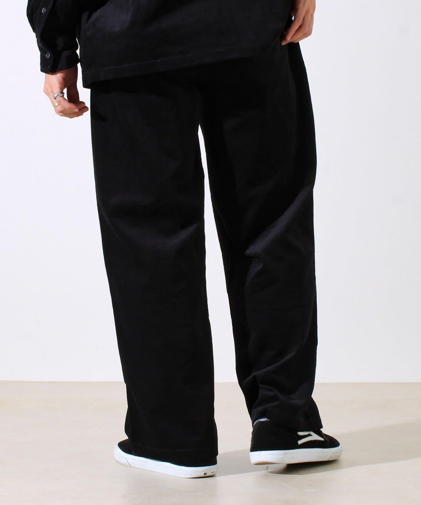 【套裝搭配】【GEVACO】燈芯絨 寬鬆休閒褲