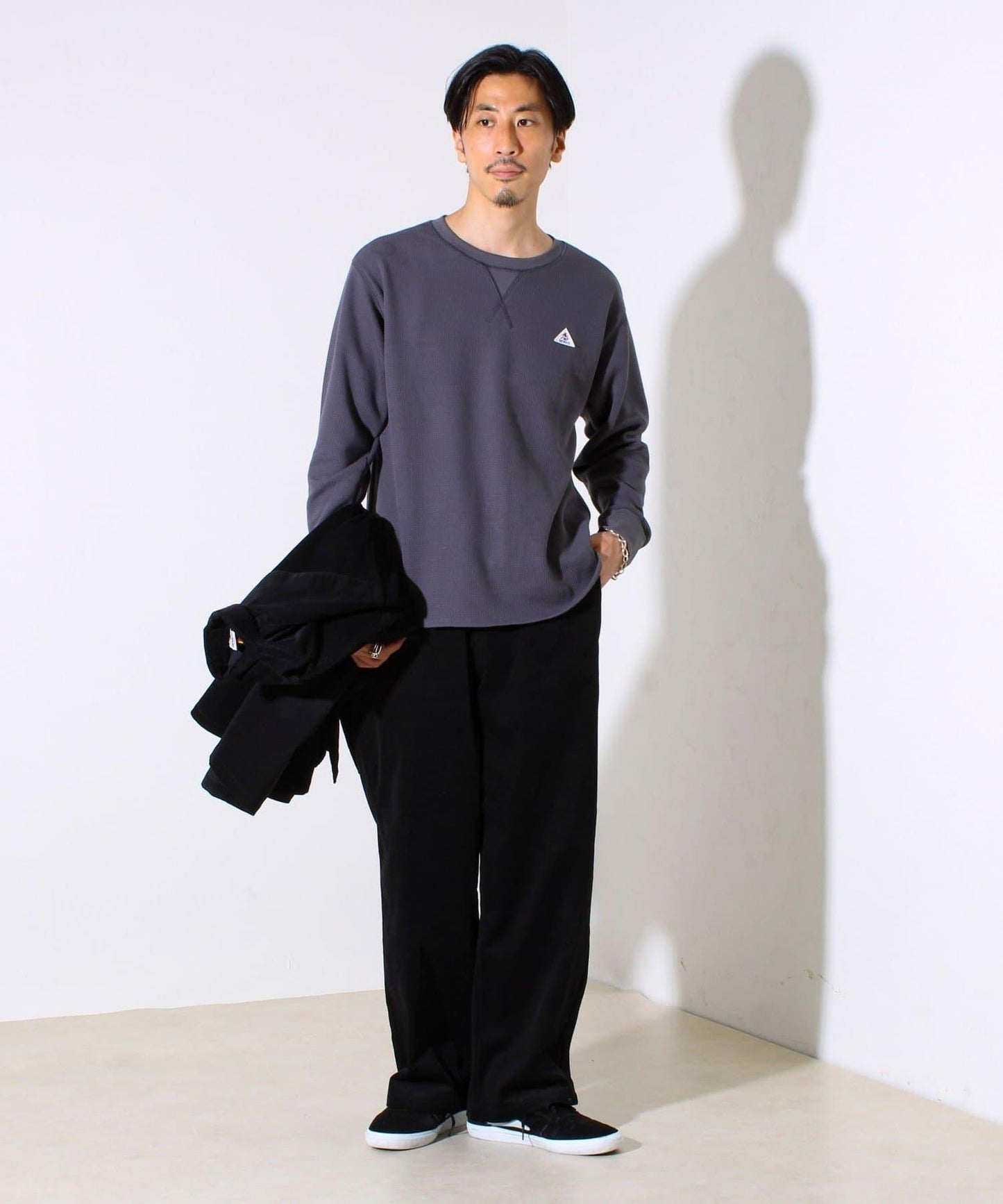 【適合層疊穿搭】【GEVACO】格紋材質長袖T恤