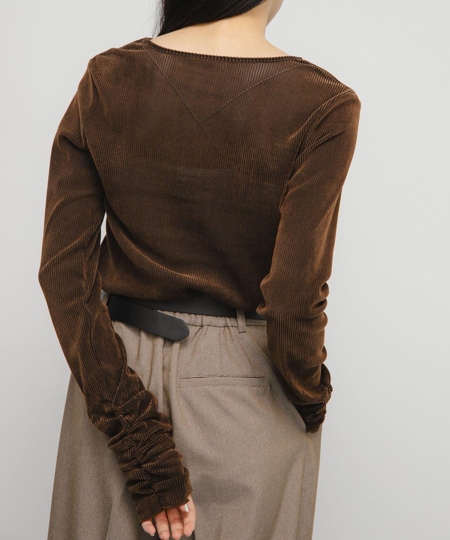 透視天鵝絨褶皺袖上衣