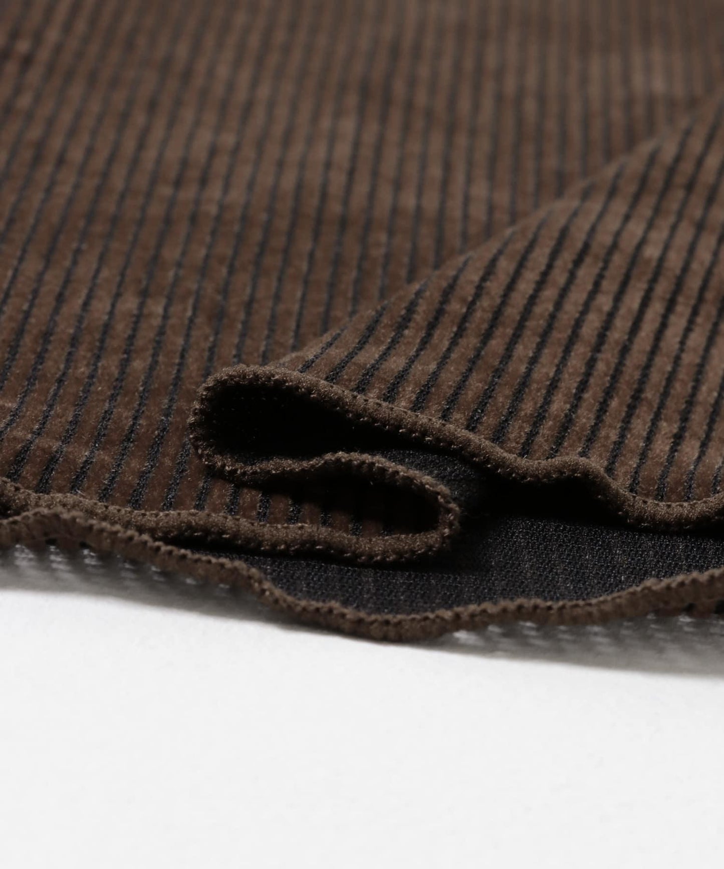 透視天鵝絨褶皺袖上衣