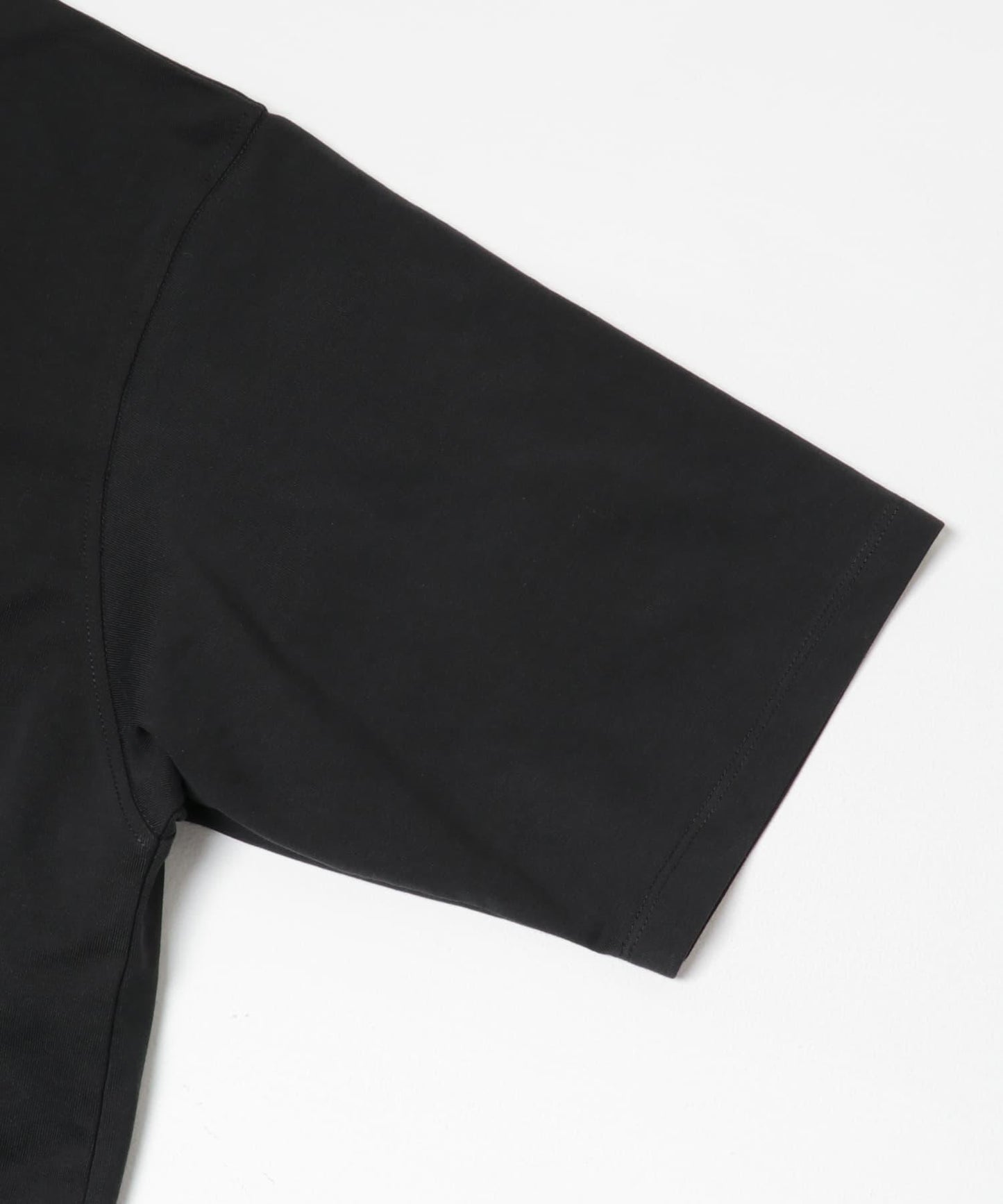 『UR TECH』寬鬆亨利領T恤