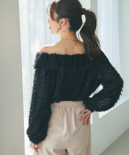 羽毛提花荷葉邊領襯衫