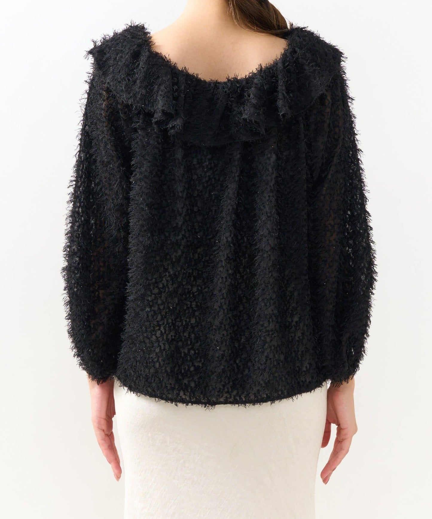 羽毛提花荷葉邊領襯衫