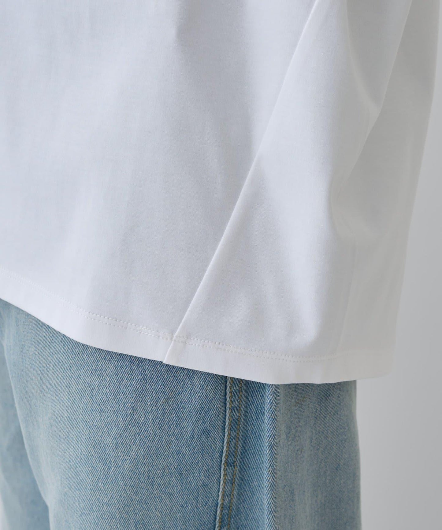 【AW】漸變棉圓弧下襬長袖T恤