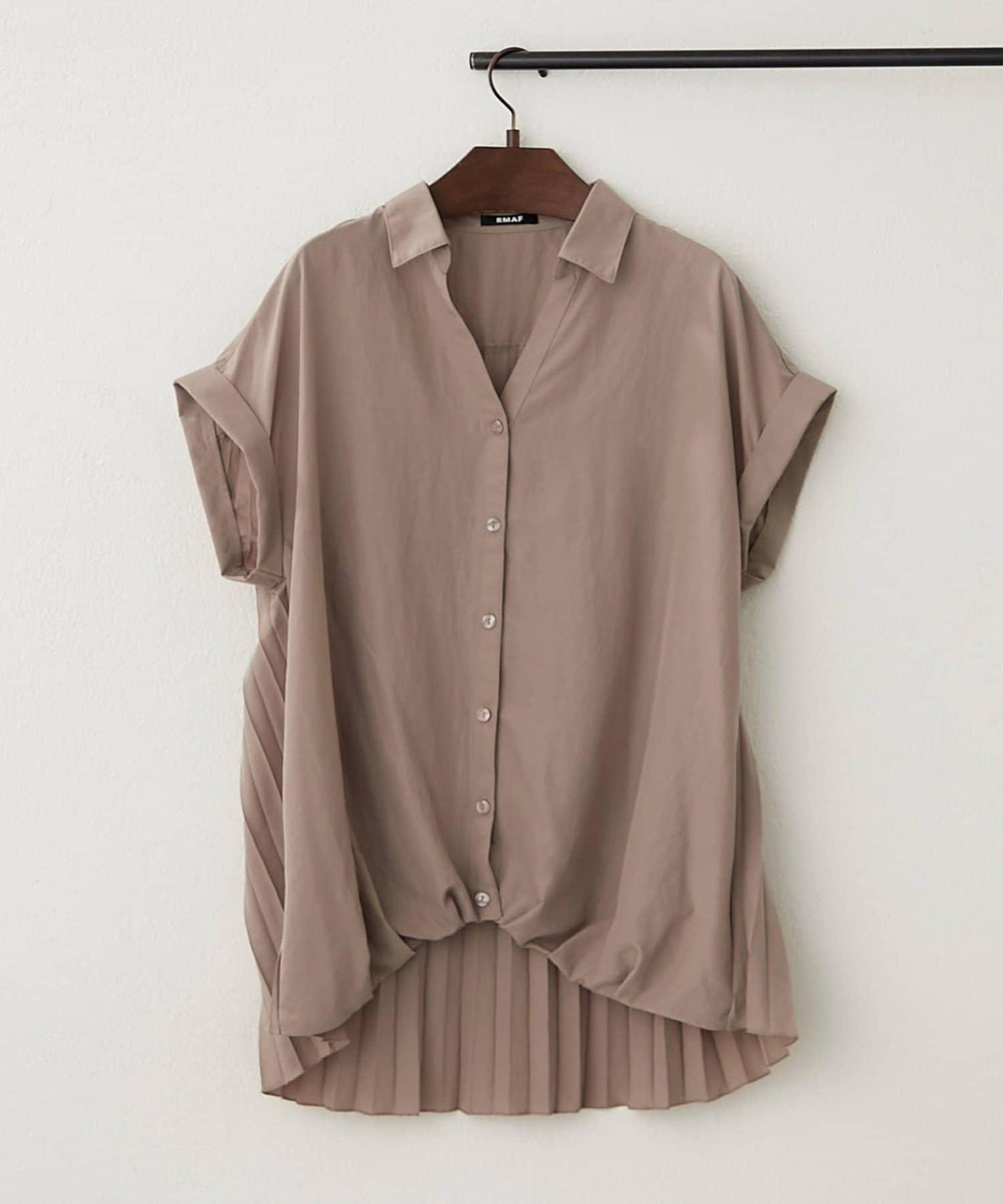 後背褶領口襯衫女裝