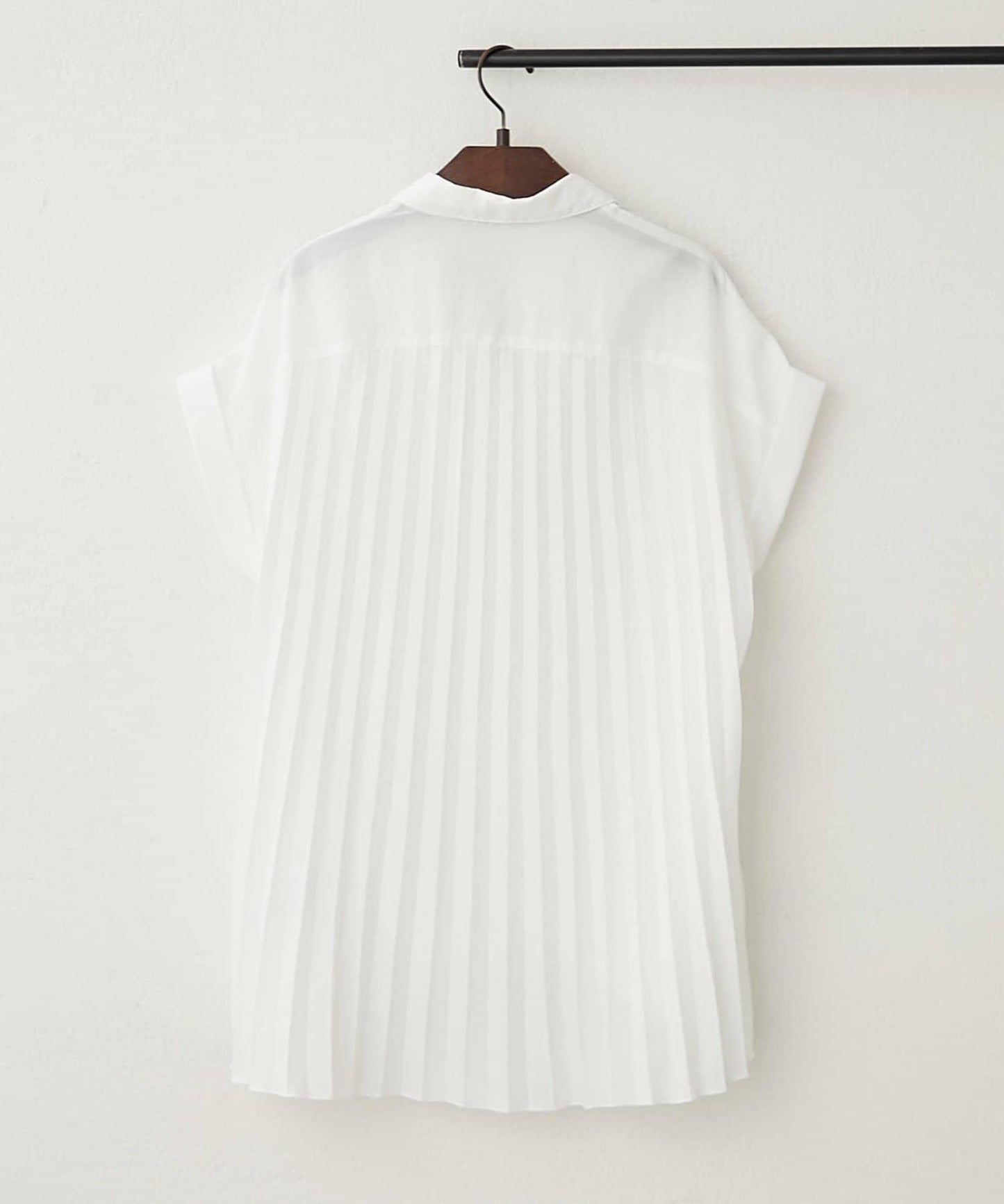 後背褶領口襯衫女裝