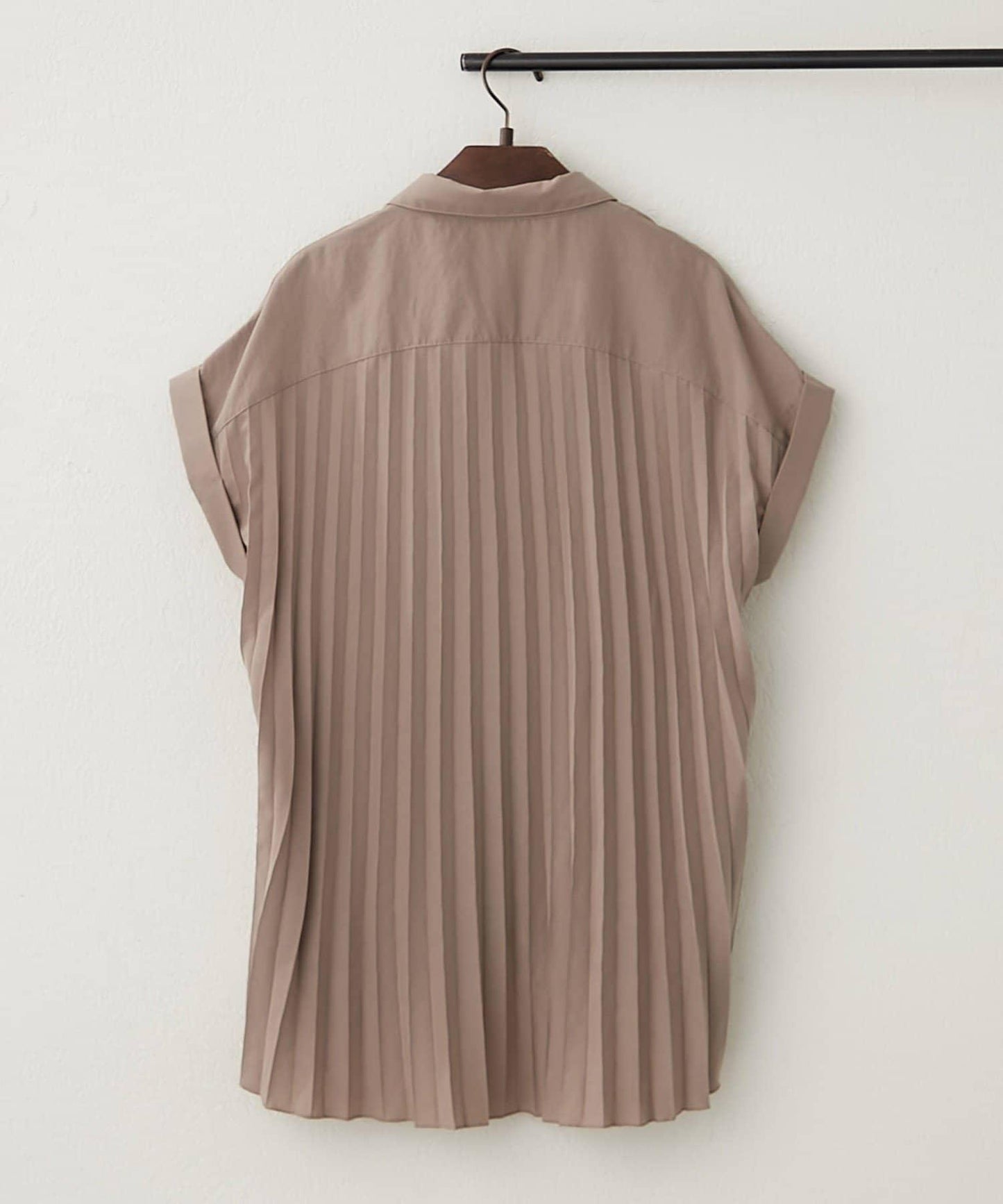 後背褶領口襯衫女裝