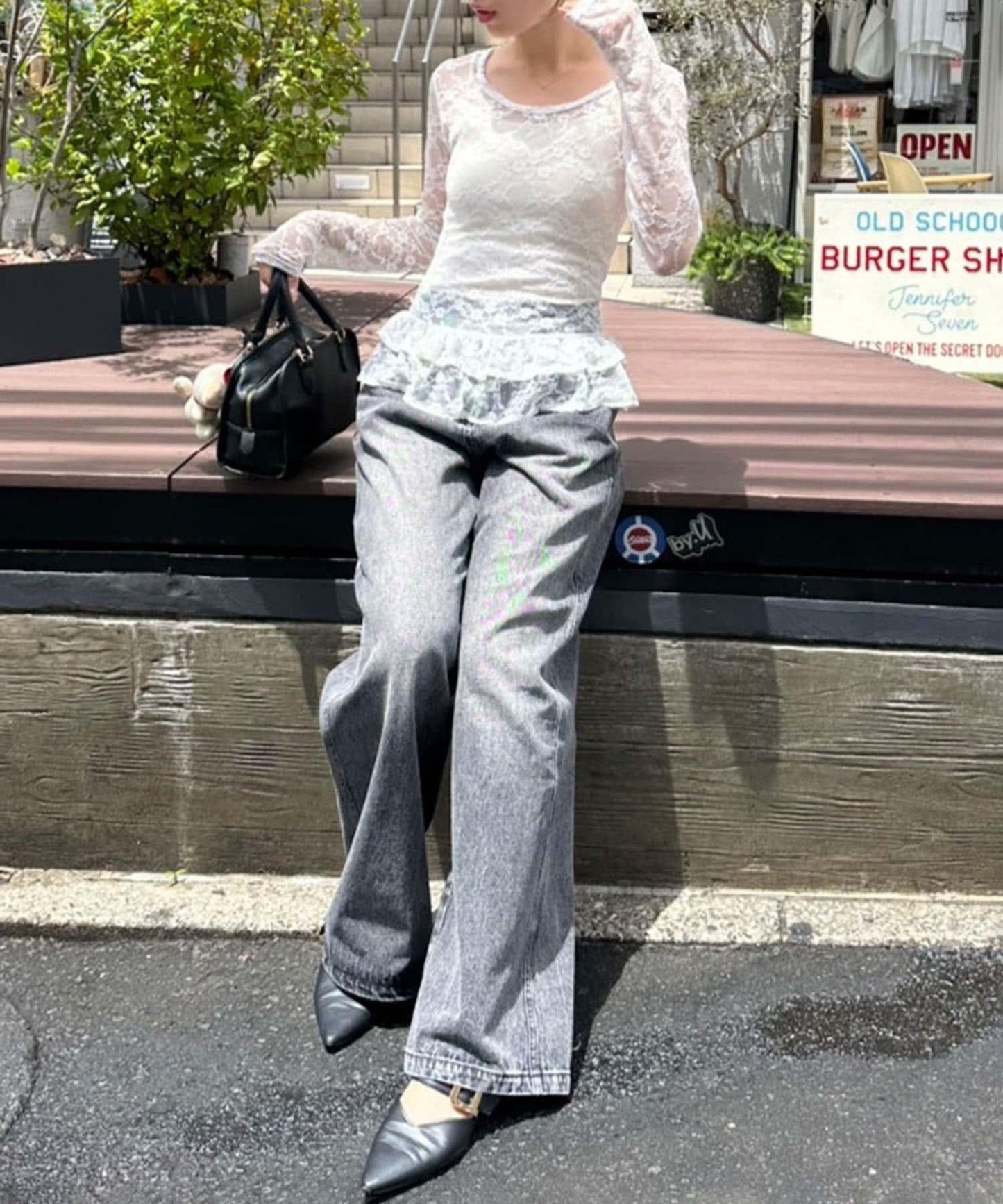 蕾絲蓬蓬袖上衣