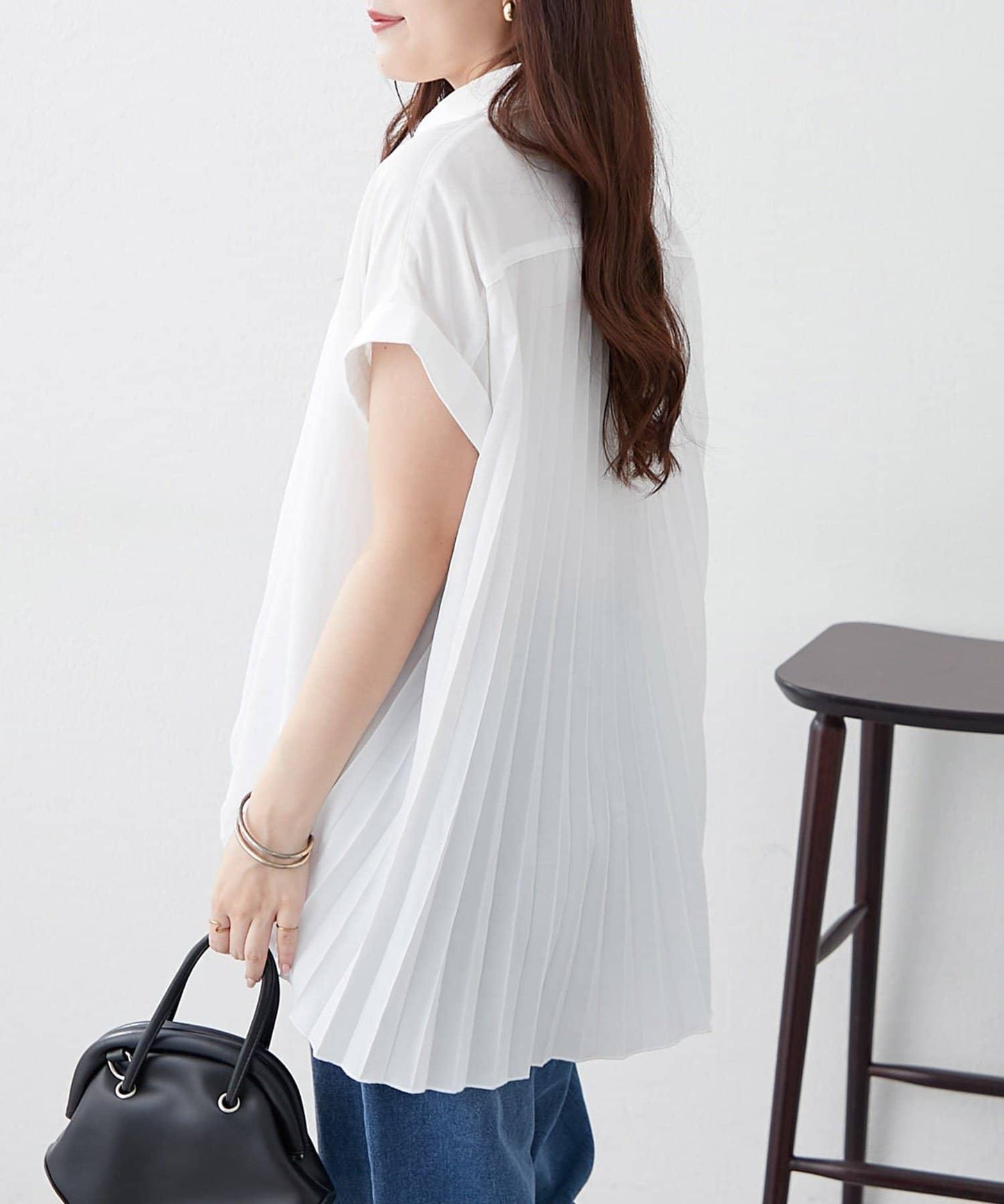 後背褶領口襯衫女裝