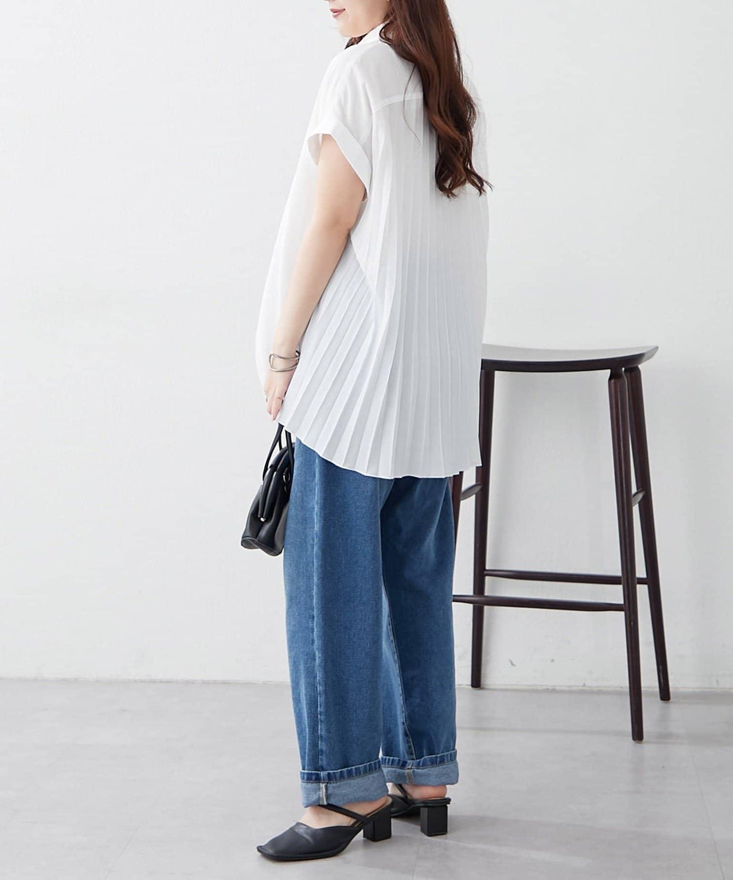 後背褶領口襯衫女裝