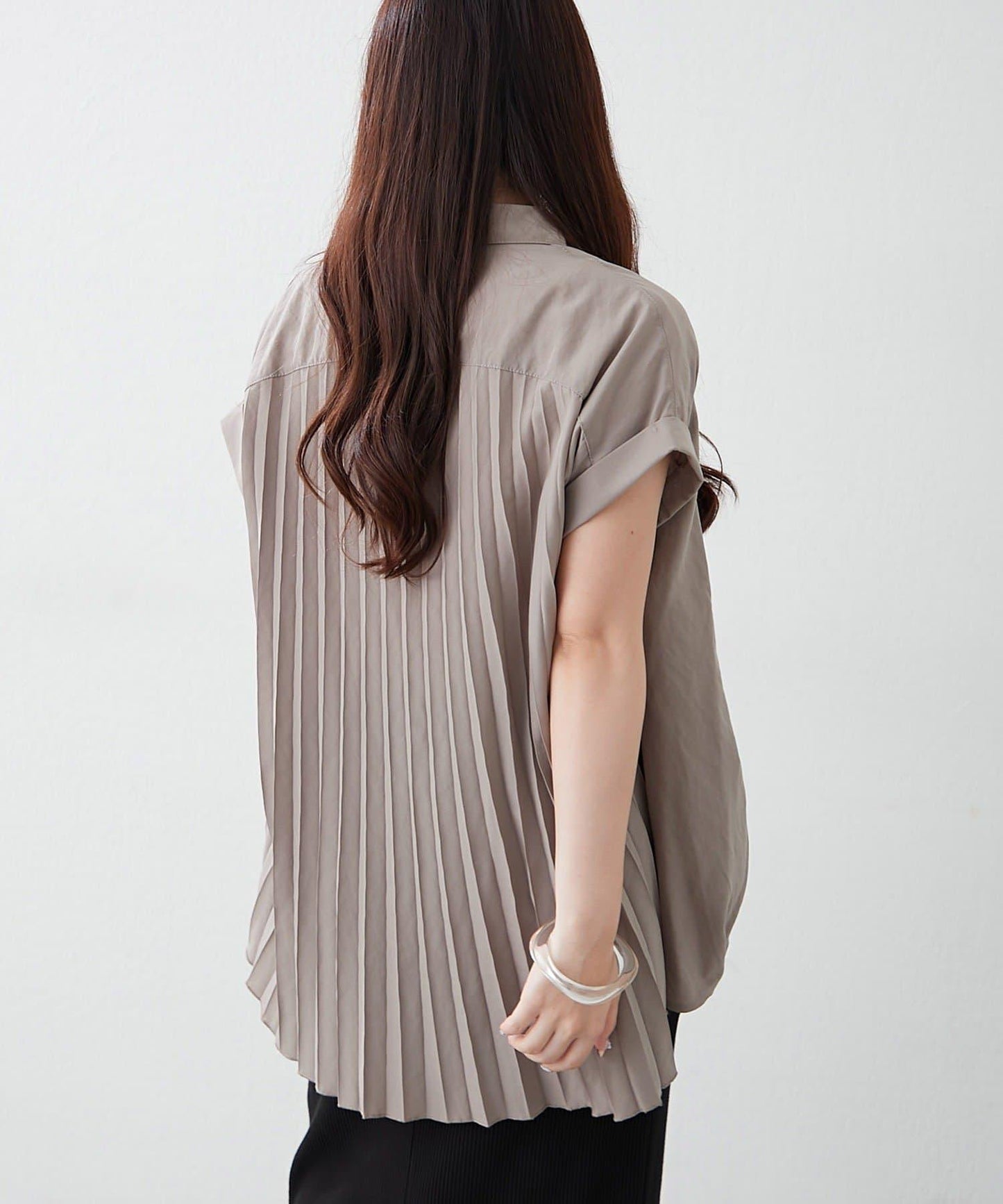後背褶領口襯衫女裝