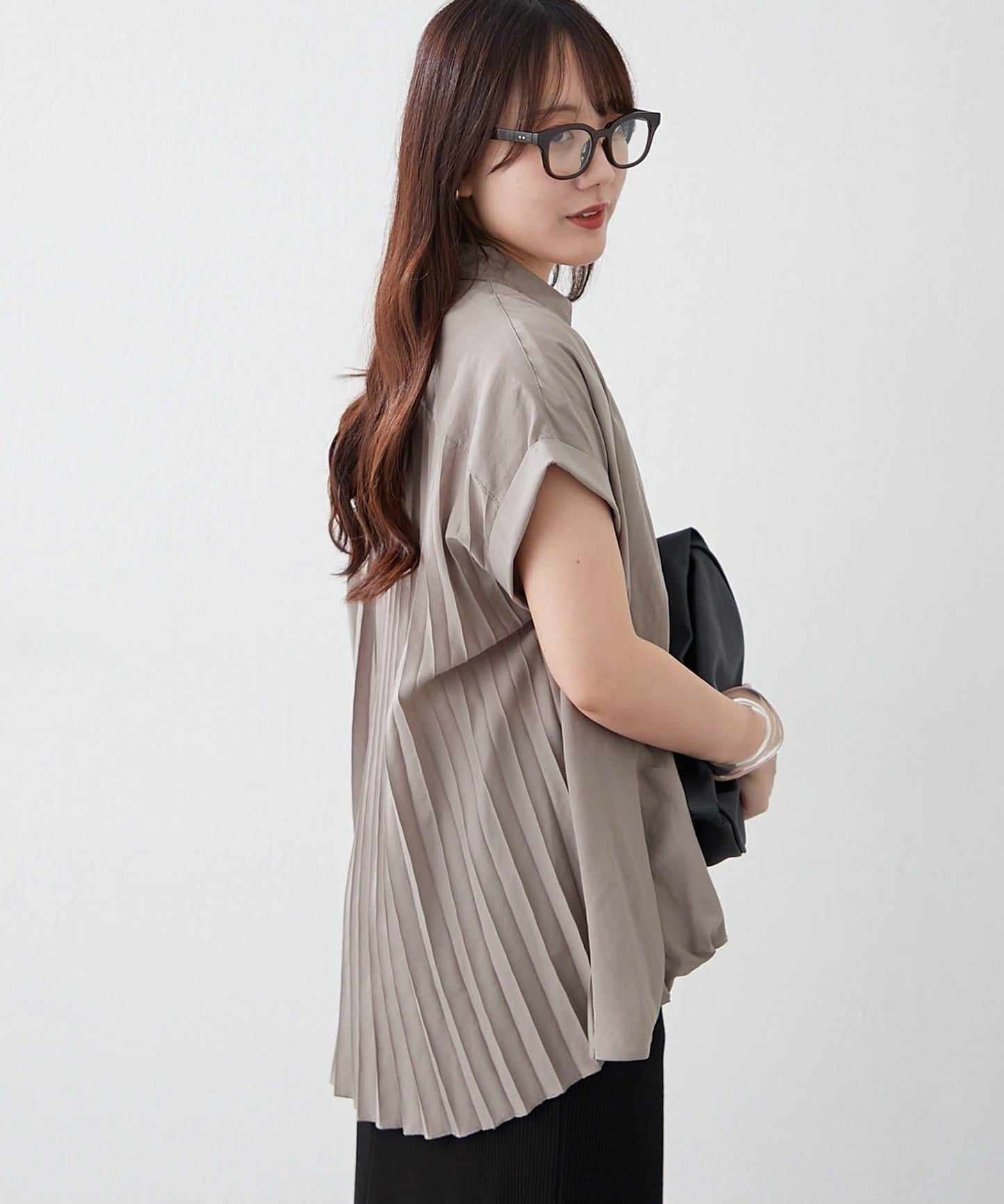 後背褶領口襯衫女裝