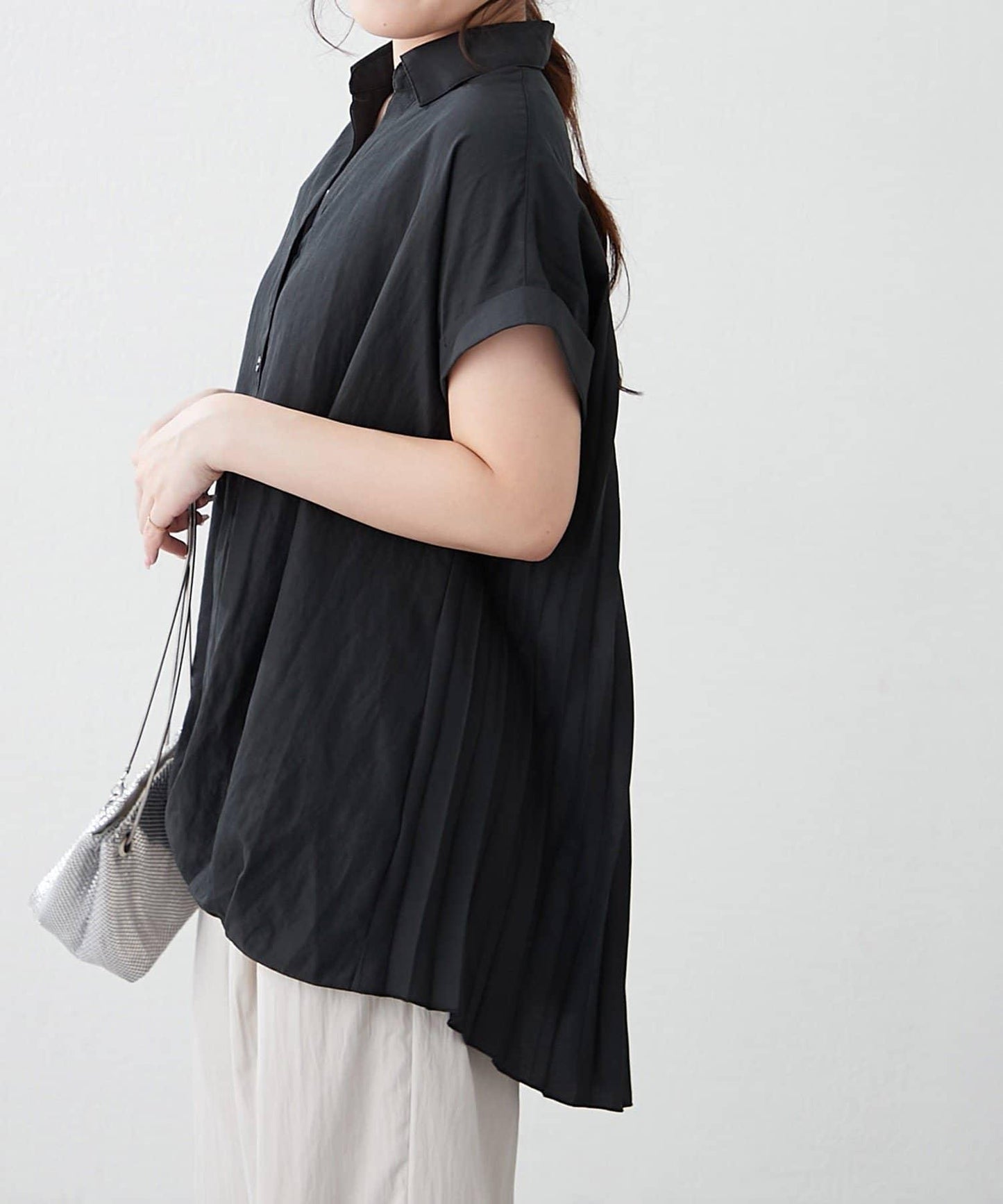 後背褶領口襯衫女裝