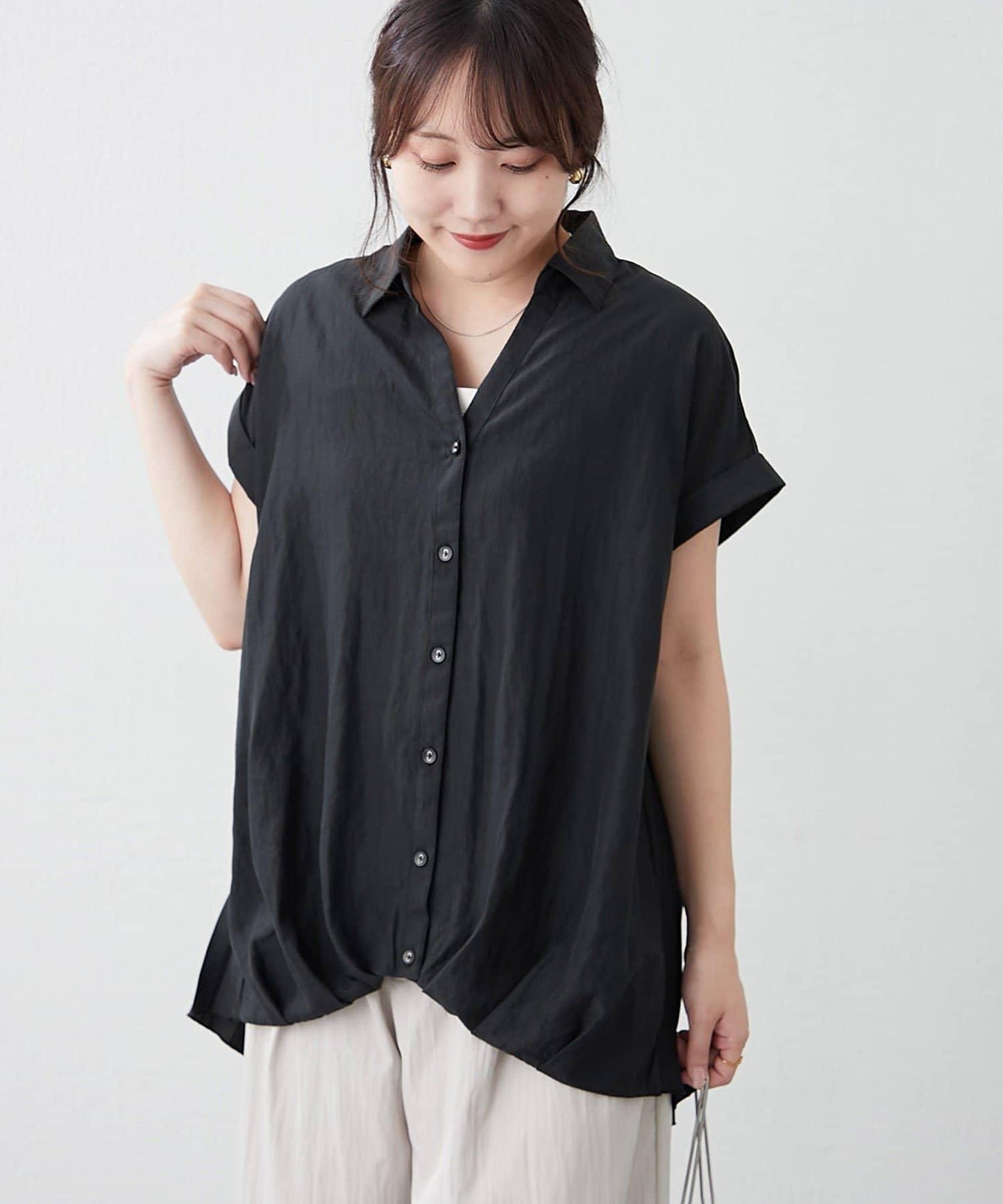 後背褶領口襯衫女裝