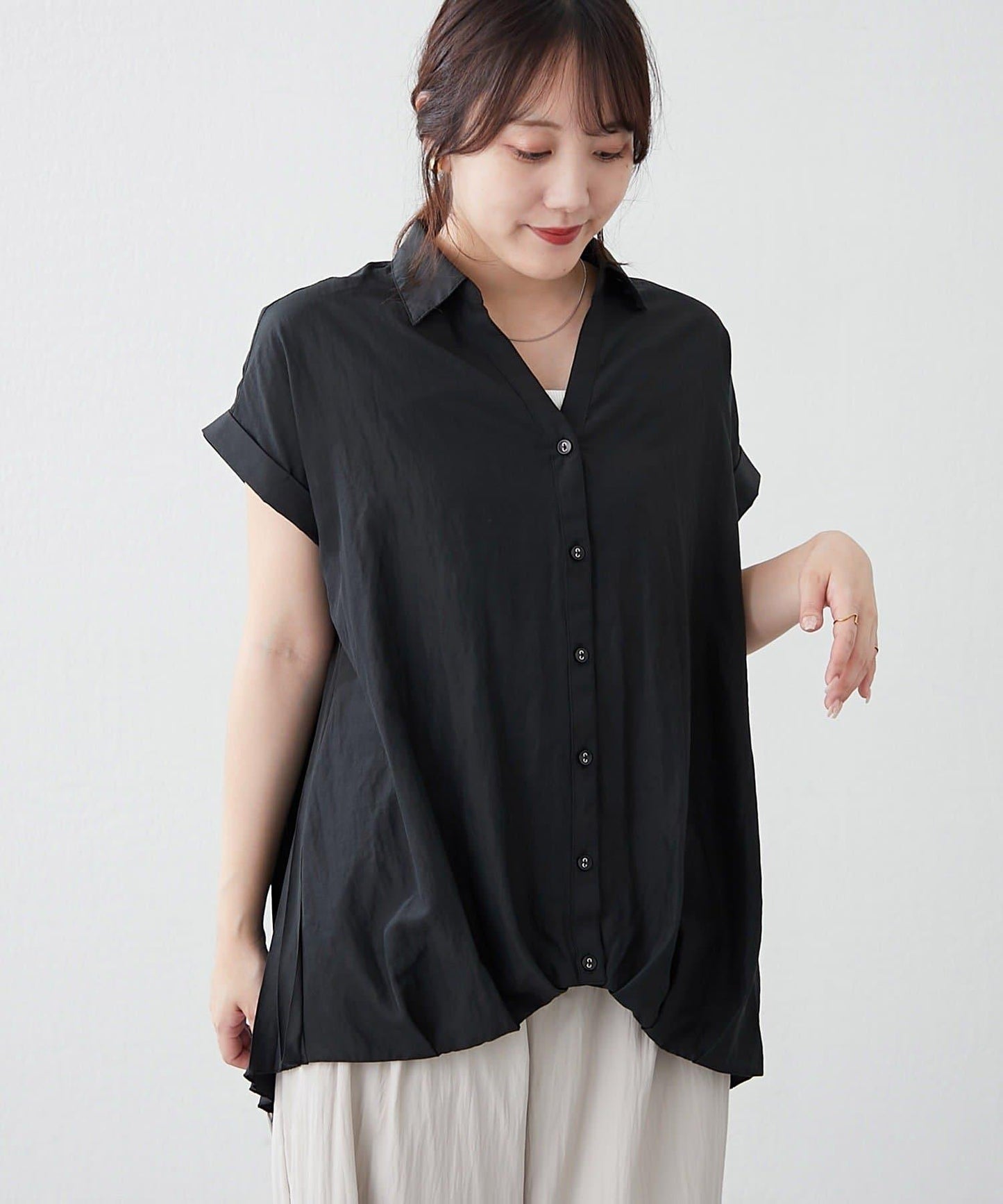 後背褶領口襯衫女裝