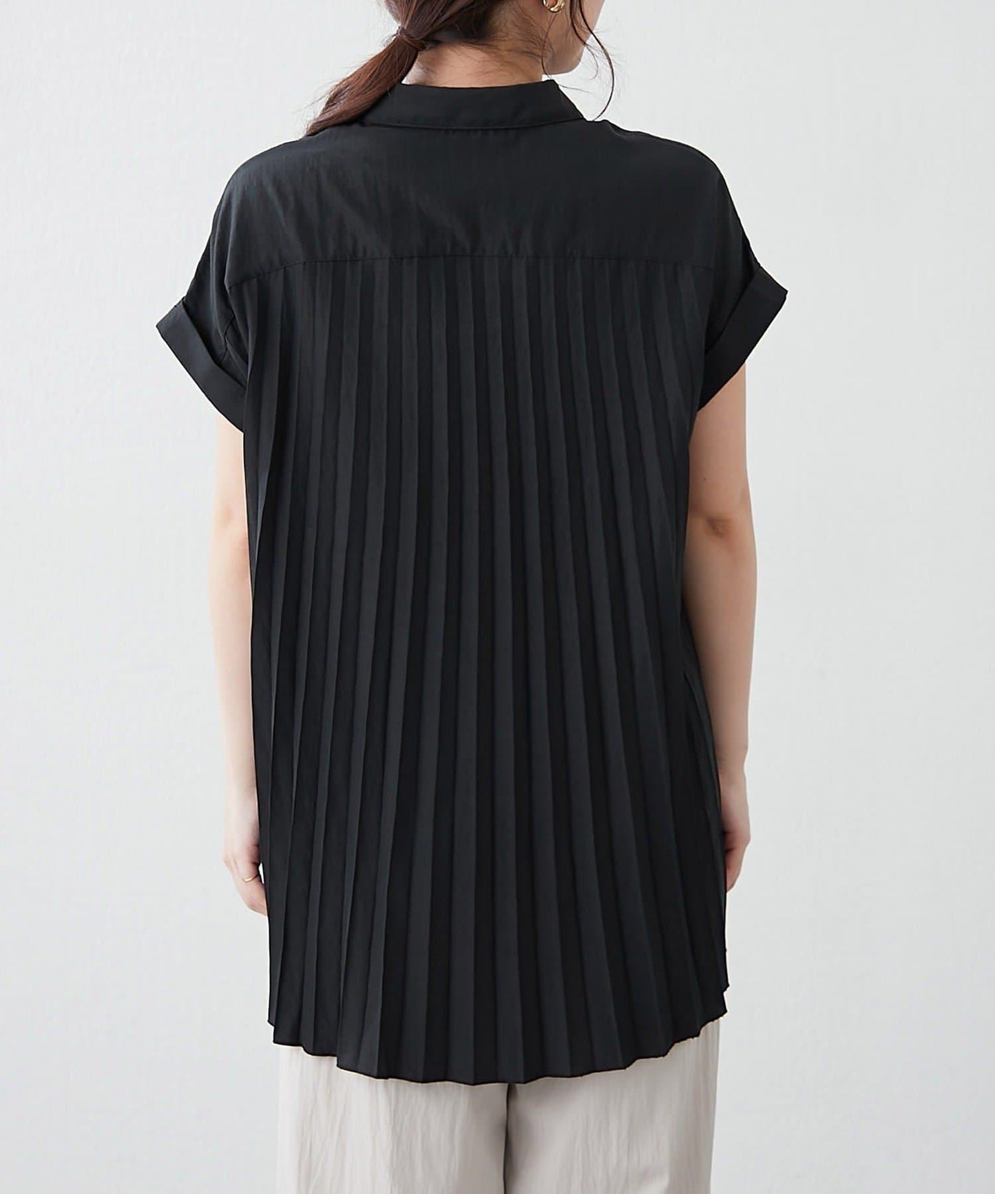 後背褶領口襯衫女裝