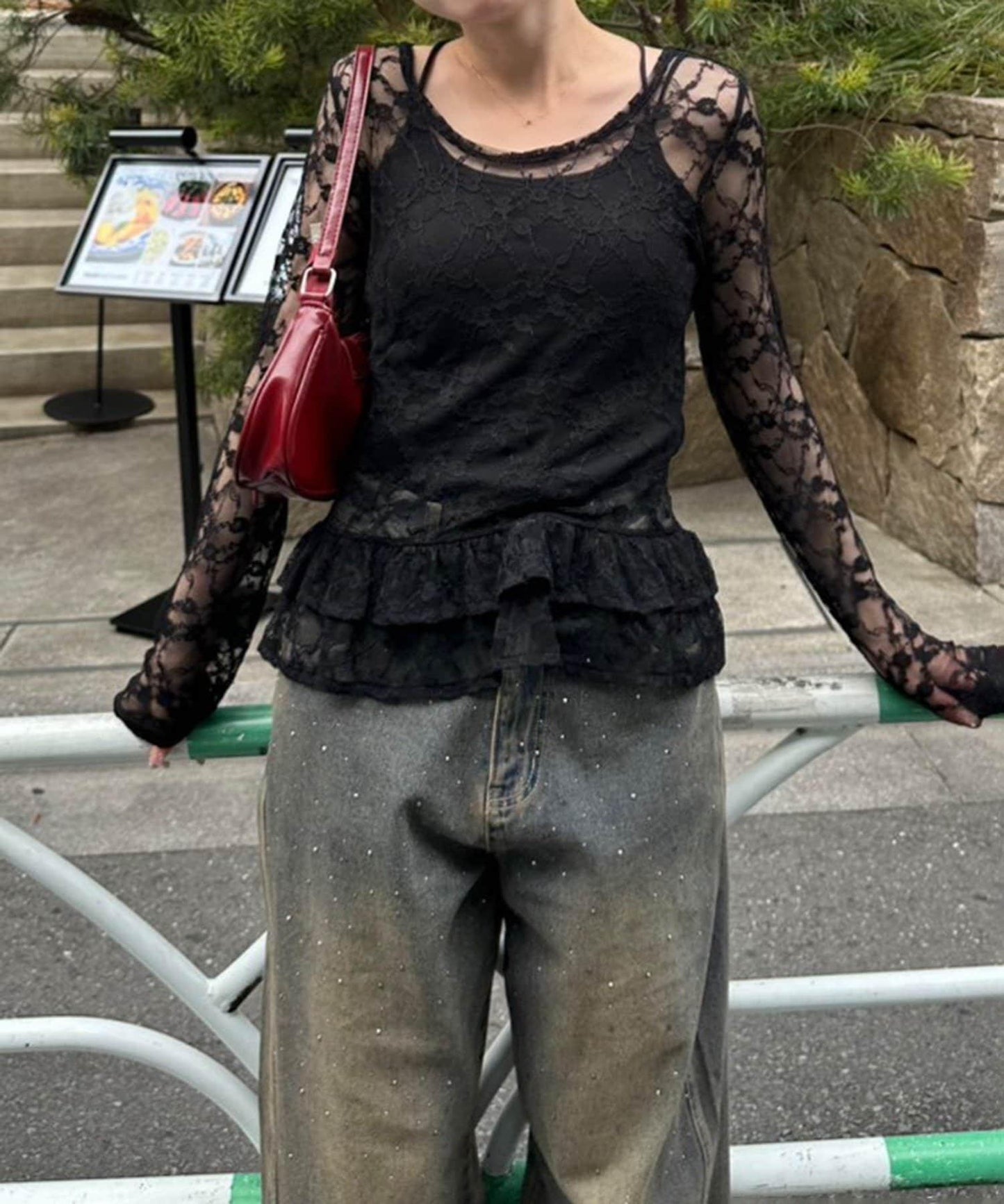 蕾絲蓬蓬袖上衣