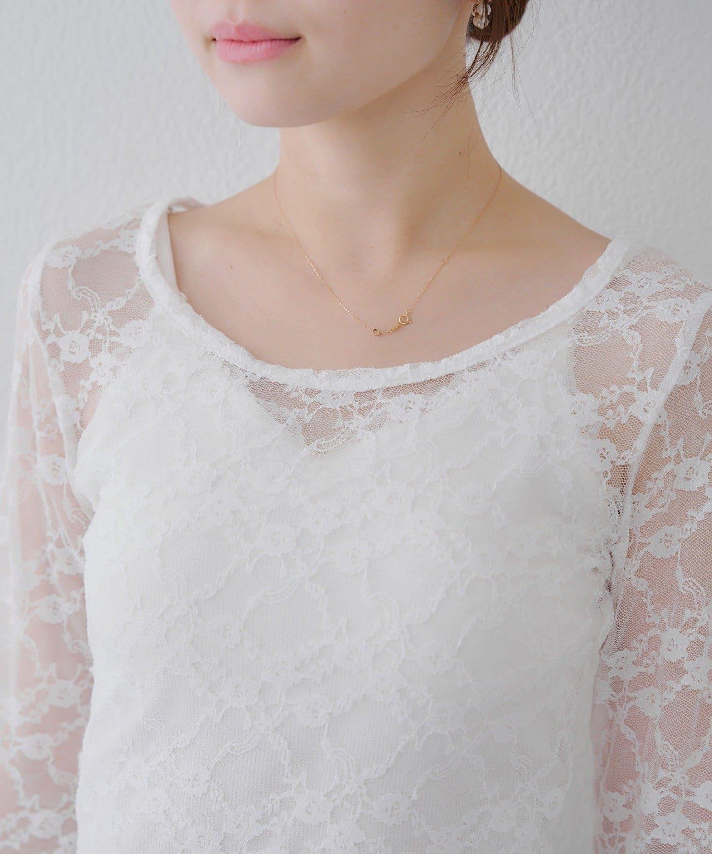 蕾絲蓬蓬袖上衣