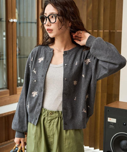 花朵刺繡圓領針織開衫