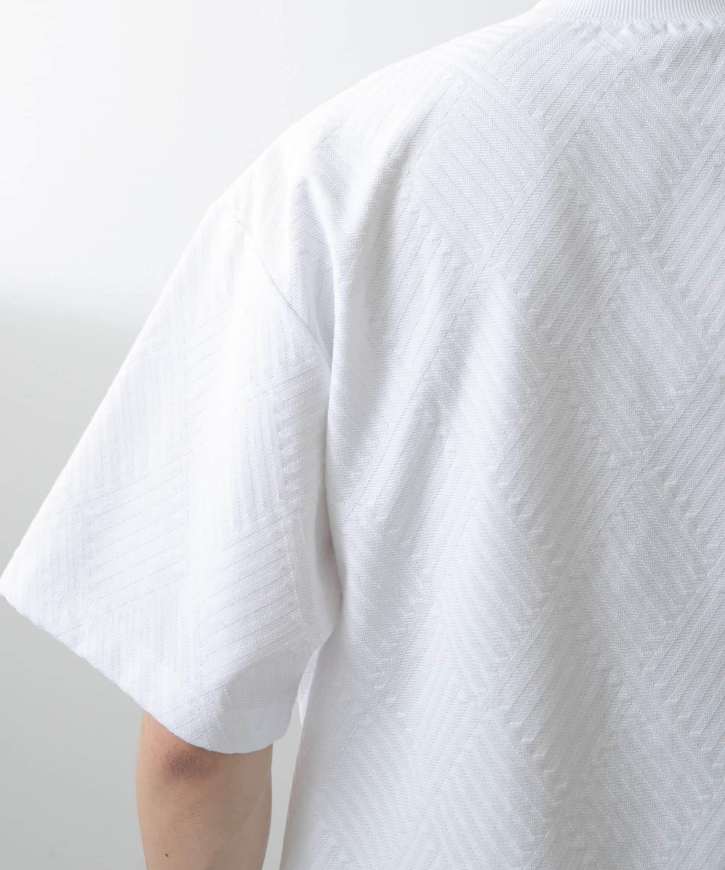 單點刺繡人字紋提花T恤