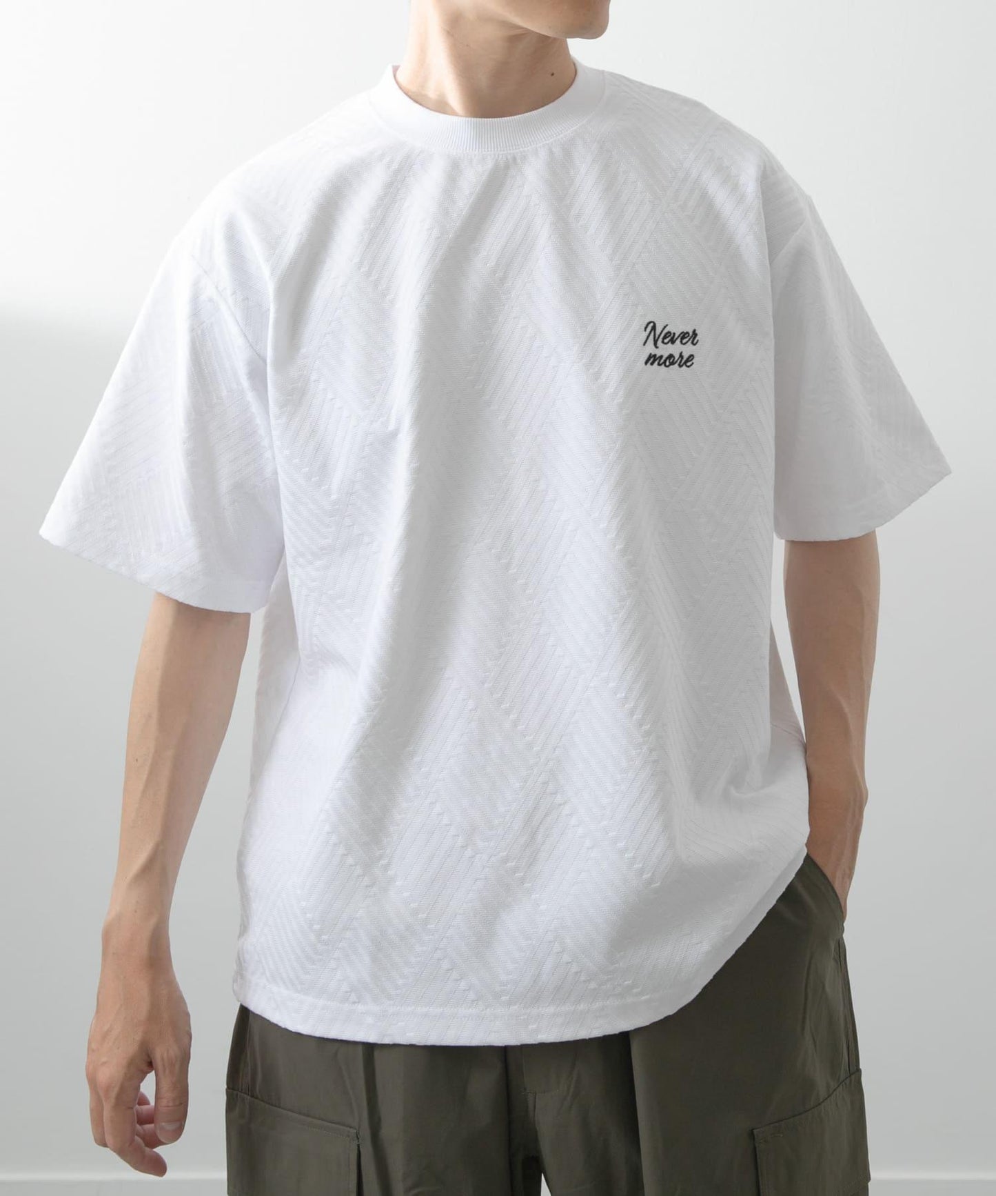 單點刺繡人字紋提花T恤