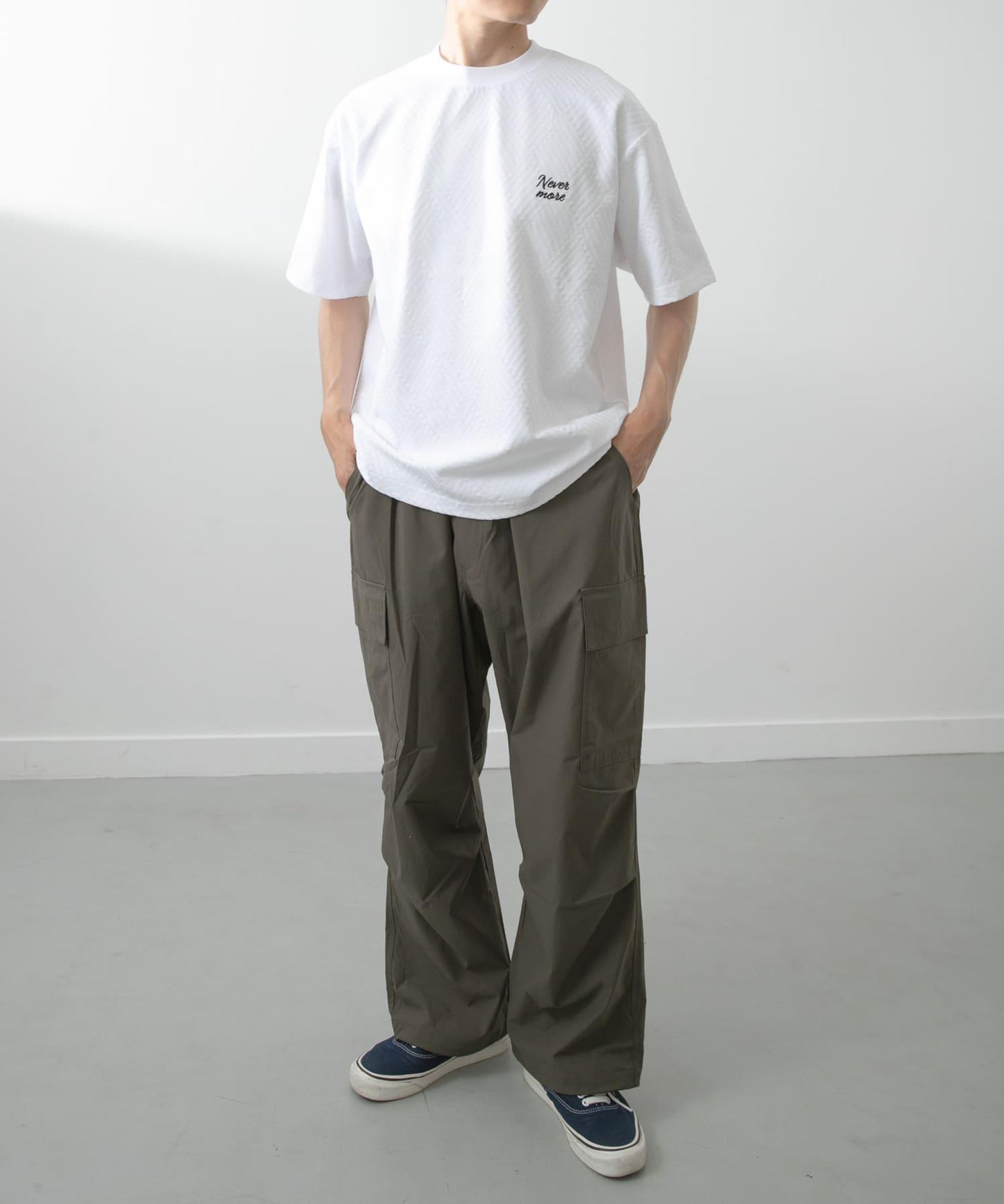 單點刺繡人字紋提花T恤