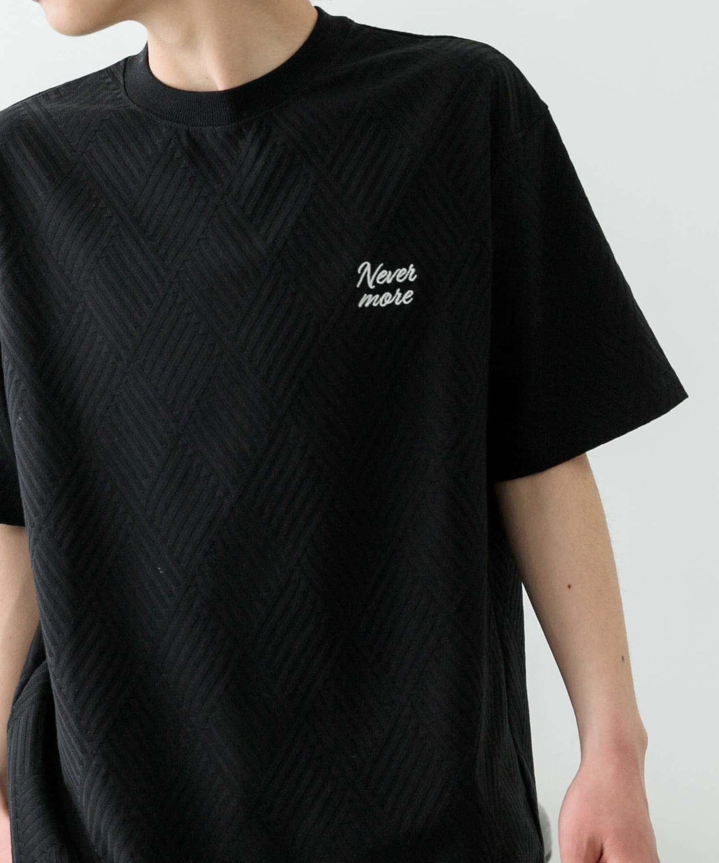 單點刺繡人字紋提花T恤