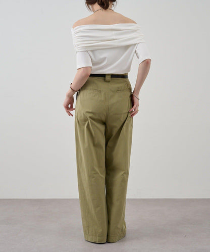 SHENERY 露肩不對稱設計 套頭上衣