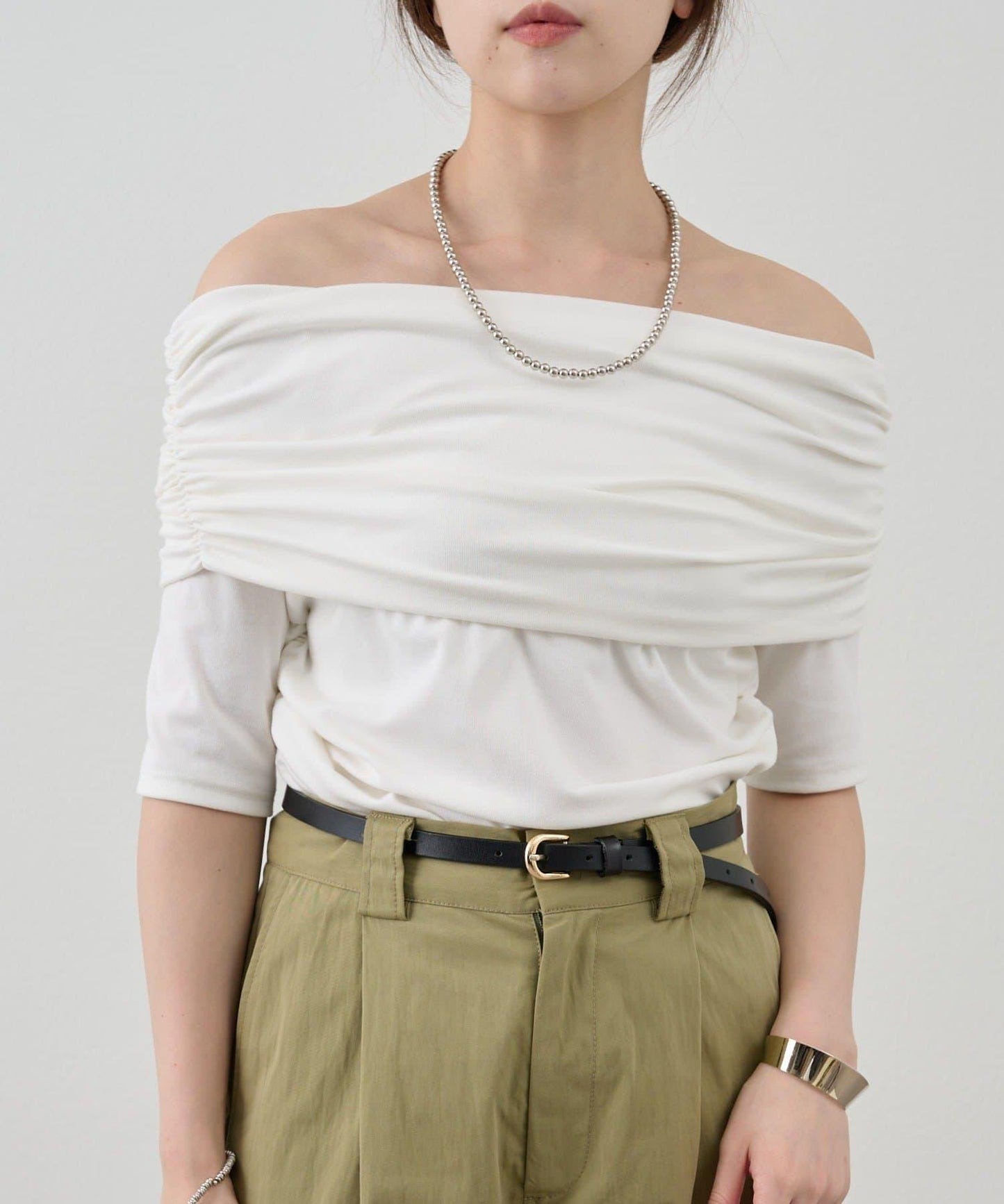 SHENERY 露肩不對稱設計 套頭上衣