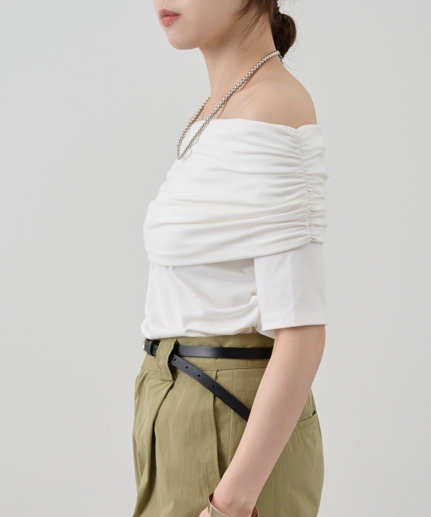 SHENERY 露肩不對稱設計 套頭上衣