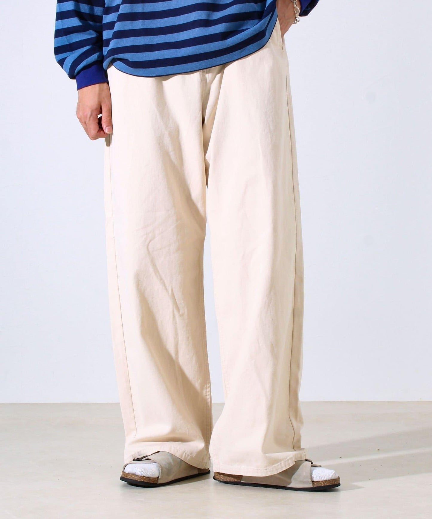 【寬鬆愛好者必看】鴨絨地寬鬆剪裁褲