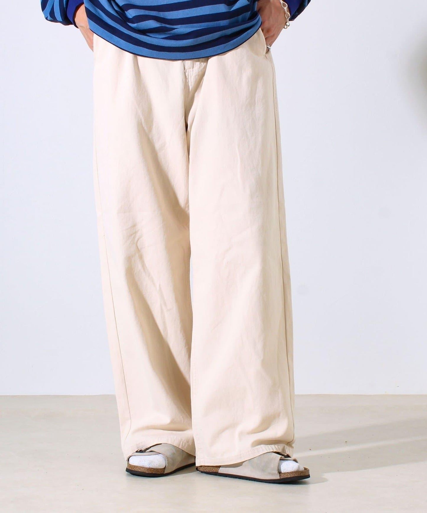 【寬鬆愛好者必看】鴨絨地寬鬆剪裁褲