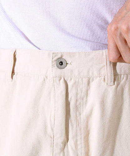 【寬鬆愛好者必看】鴨絨地寬鬆剪裁褲