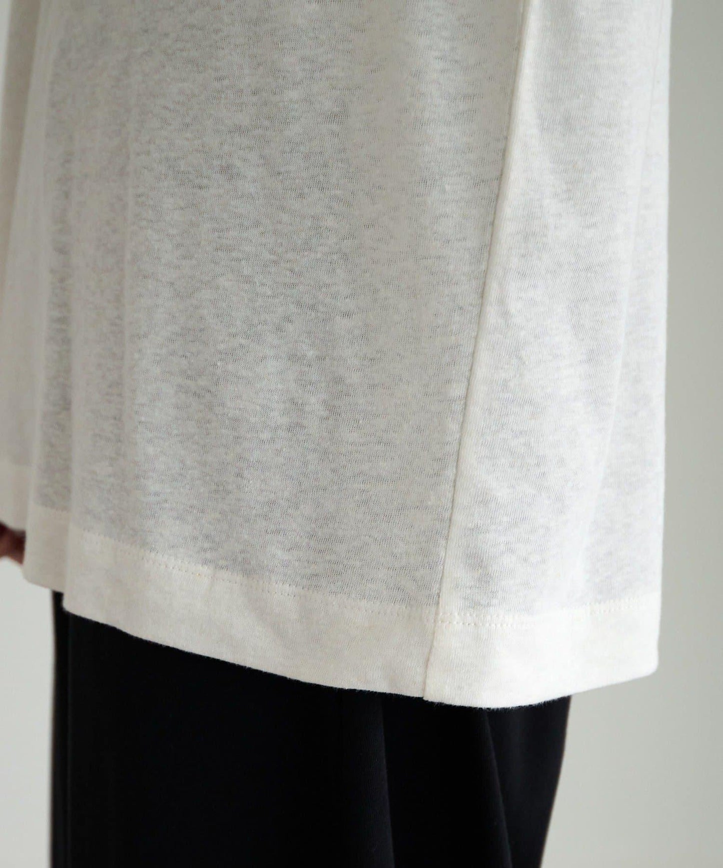 Logo刺繡×絨布印花亞麻混棉T恤