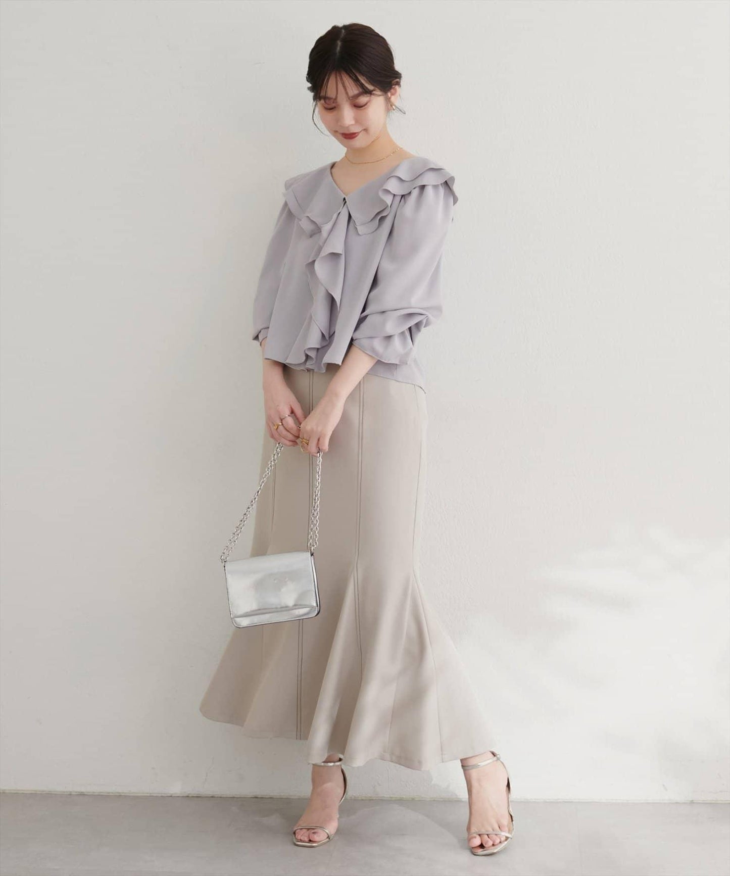 【限定】荷葉領糖果袖襯衫