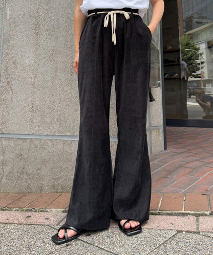 【提升時尚感】絨面綁帶闊腿褲