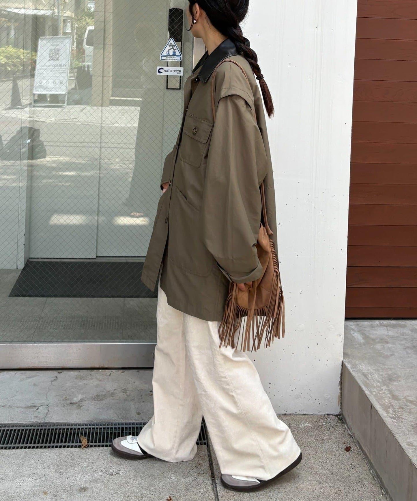 【提升時尚感】絨面綁帶闊腿褲