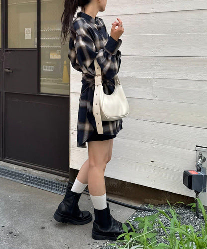 【隨心搭配】附圍巾的蓬鬆袖格紋襯衫