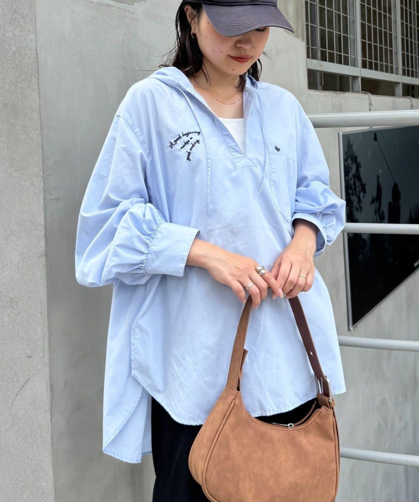 Logo刺繡領帶帽衛衣