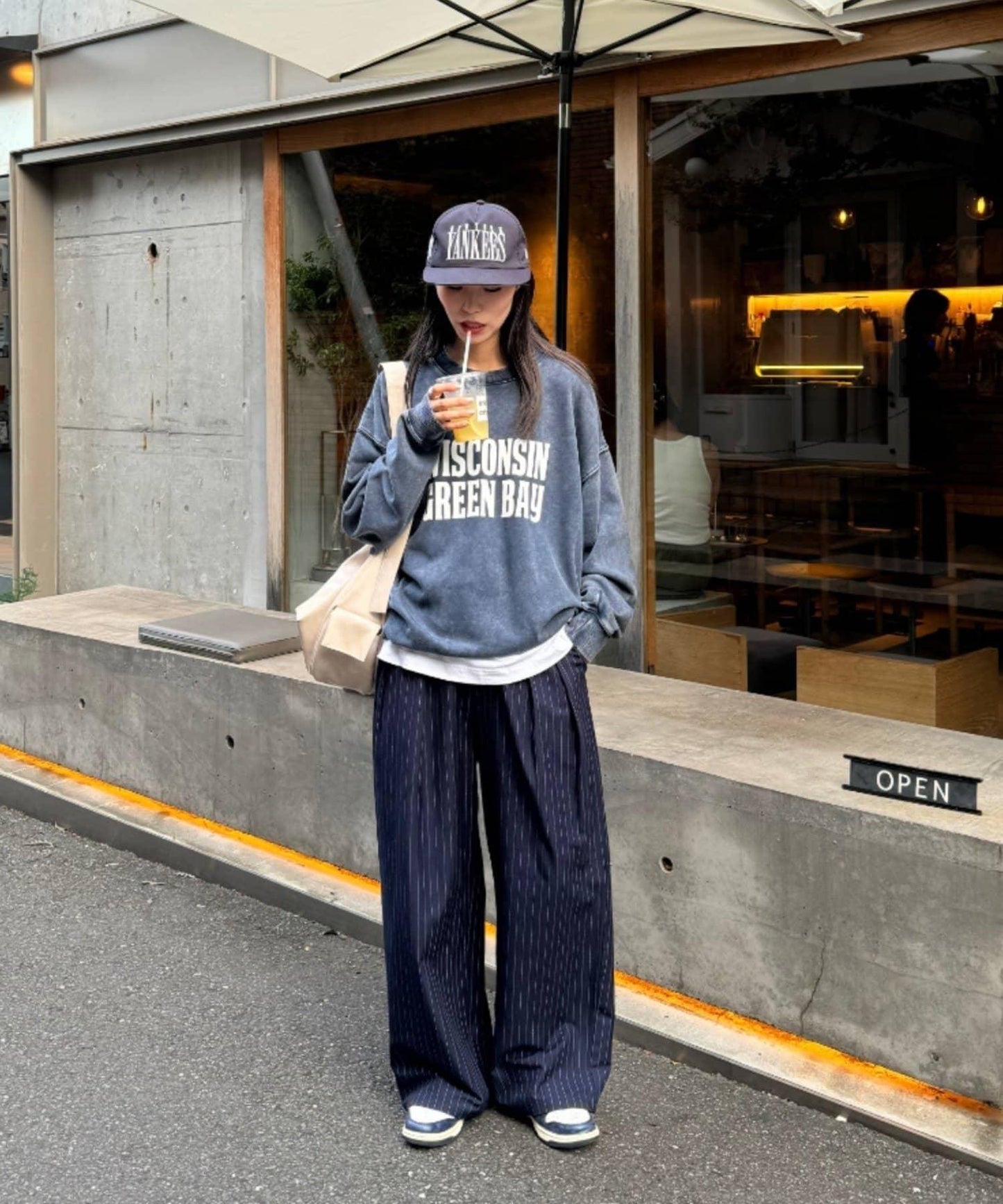 【男女同款】新款酸洗標誌衛衣