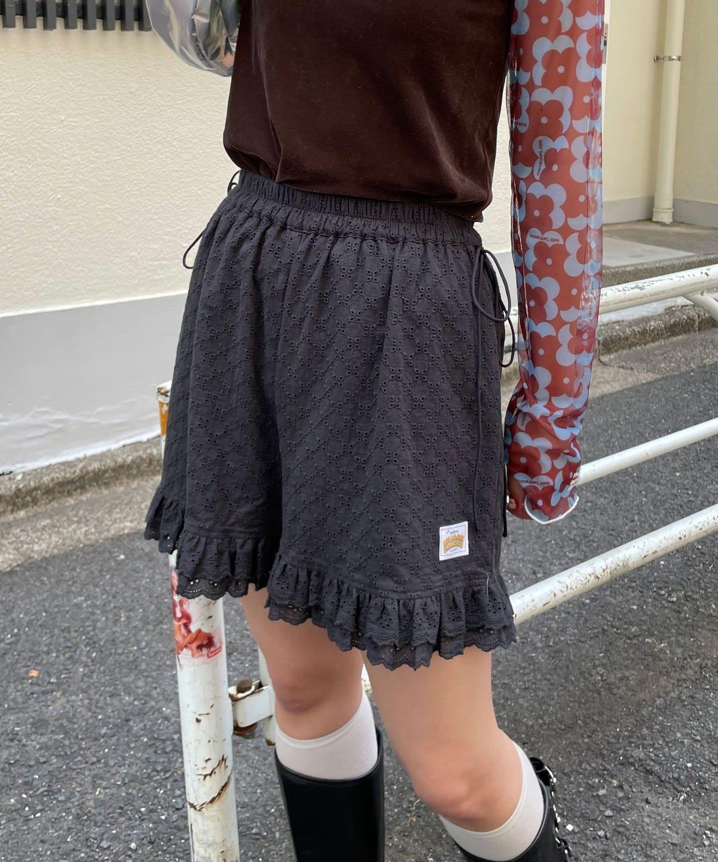 【HELLO.SANFRANCISCO/你好，舊金山】蕾絲荷葉邊短褲
