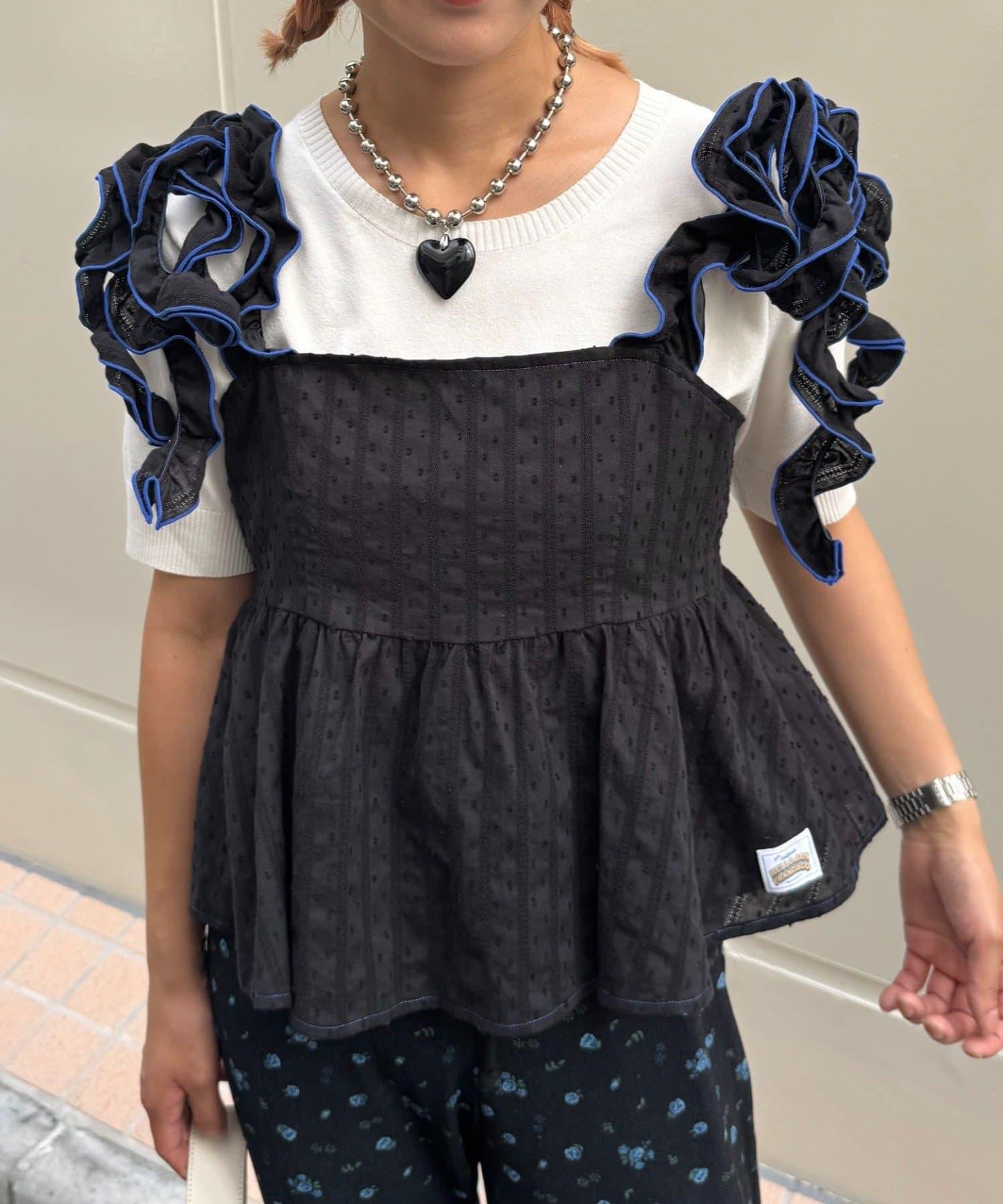 H.S豆點荷葉邊吊帶背心