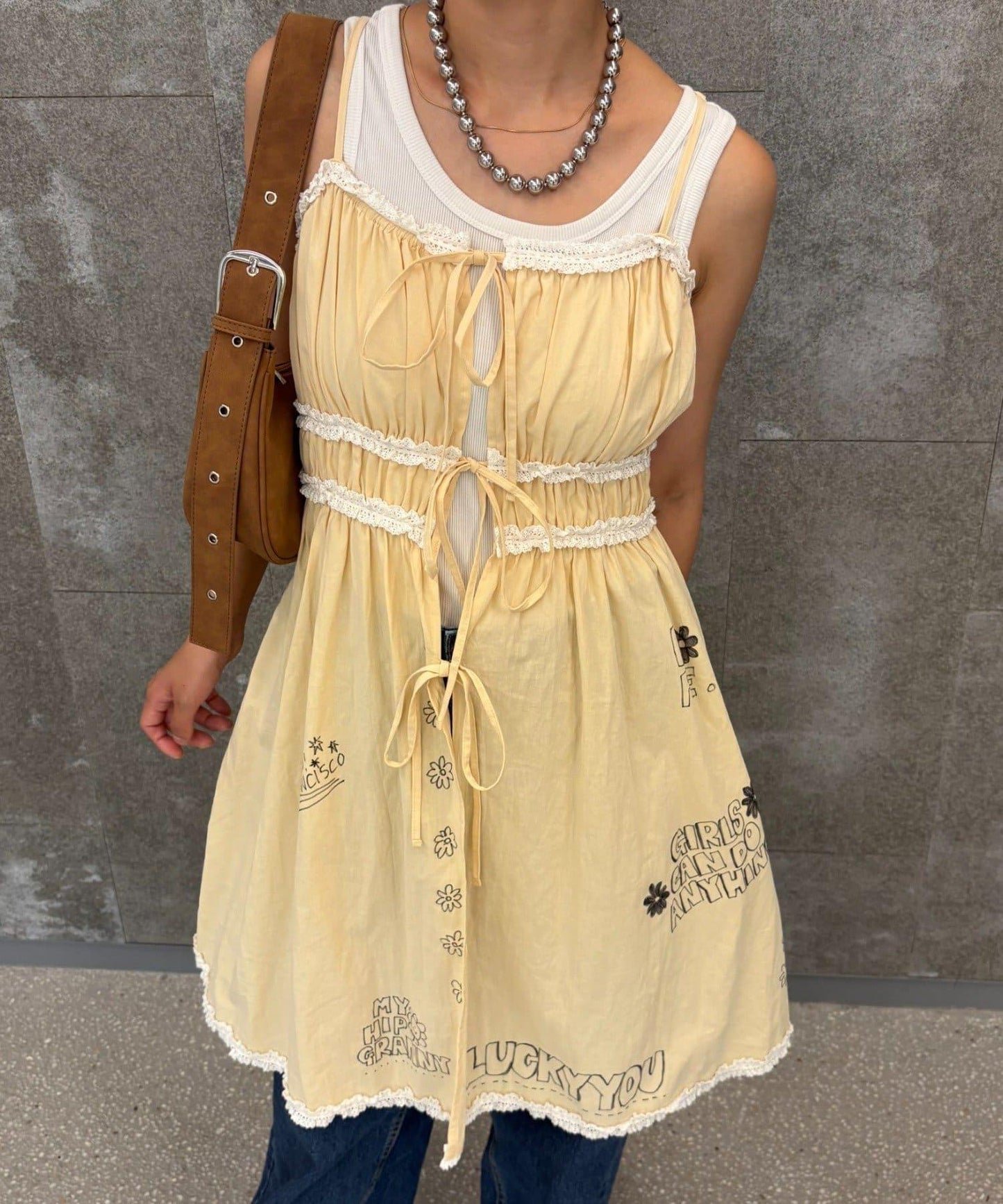 H.S塗鴉風印花蕾絲背心連衣裙