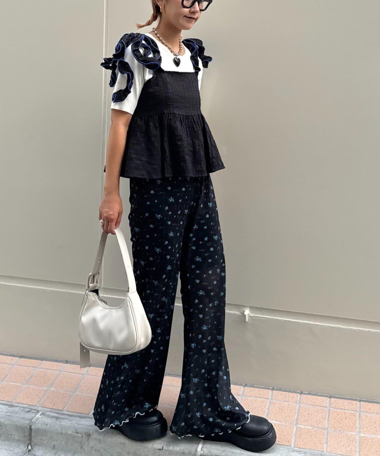 H.S豆點荷葉邊吊帶背心