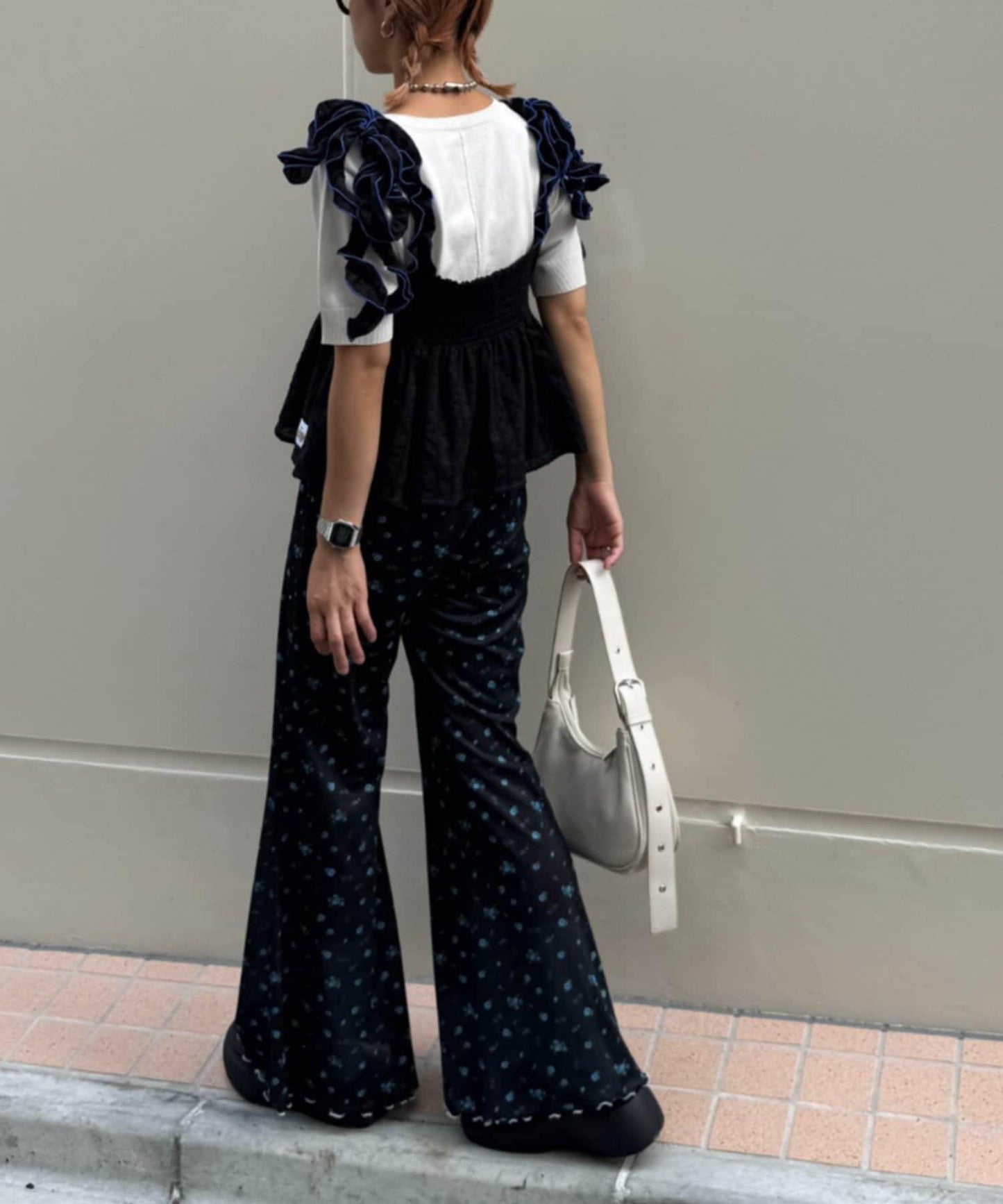 H.S豆點荷葉邊吊帶背心